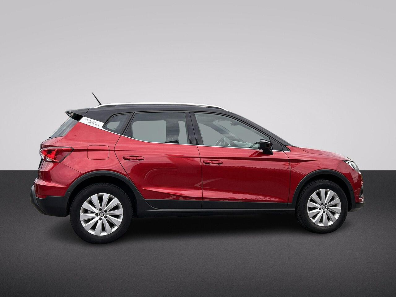 Seat Arona 1.0 TSI Xcellence Business Intense | Achteruitrijcamera | Carplay | Stoelverwarming | Climate Control | Keyless|