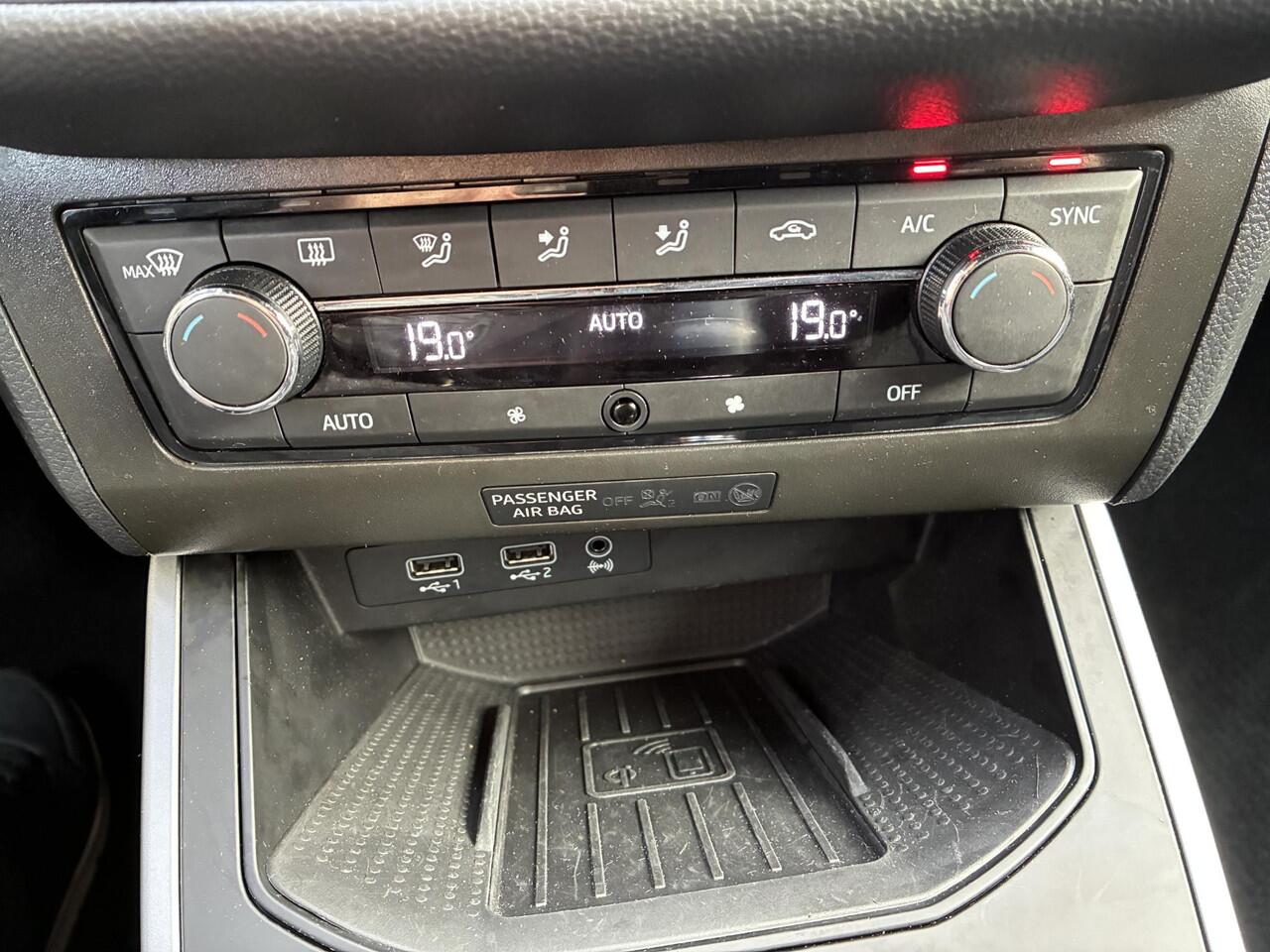 Seat Arona 1.5 TSI EVO FR Business Intense | Climate control | Navigatie | Camera | Cruise control | Elektrisch Pakket | Parkpilot | Trekhaak |