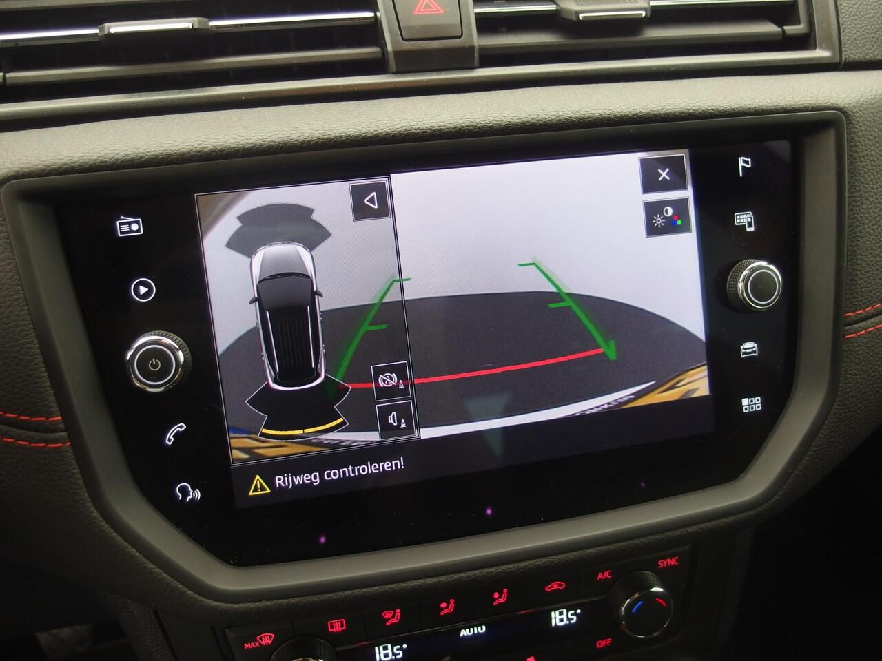 Seat Arona 1.5 TSI EVO FR Business Intense 4 CILINDER / VIRTUAL / NAVI / CARPLAY / PDC / CAMERA / KEYLESS / NL-AUTO