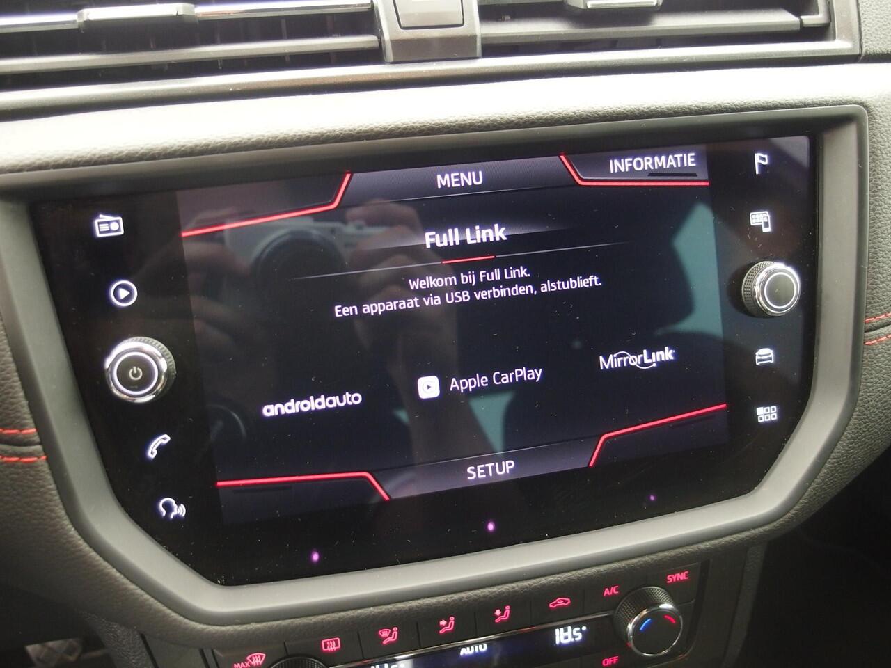 Seat Arona 1.5 TSI EVO FR Business Intense 4 CILINDER / VIRTUAL / NAVI / CARPLAY / PDC / CAMERA / KEYLESS / NL-AUTO