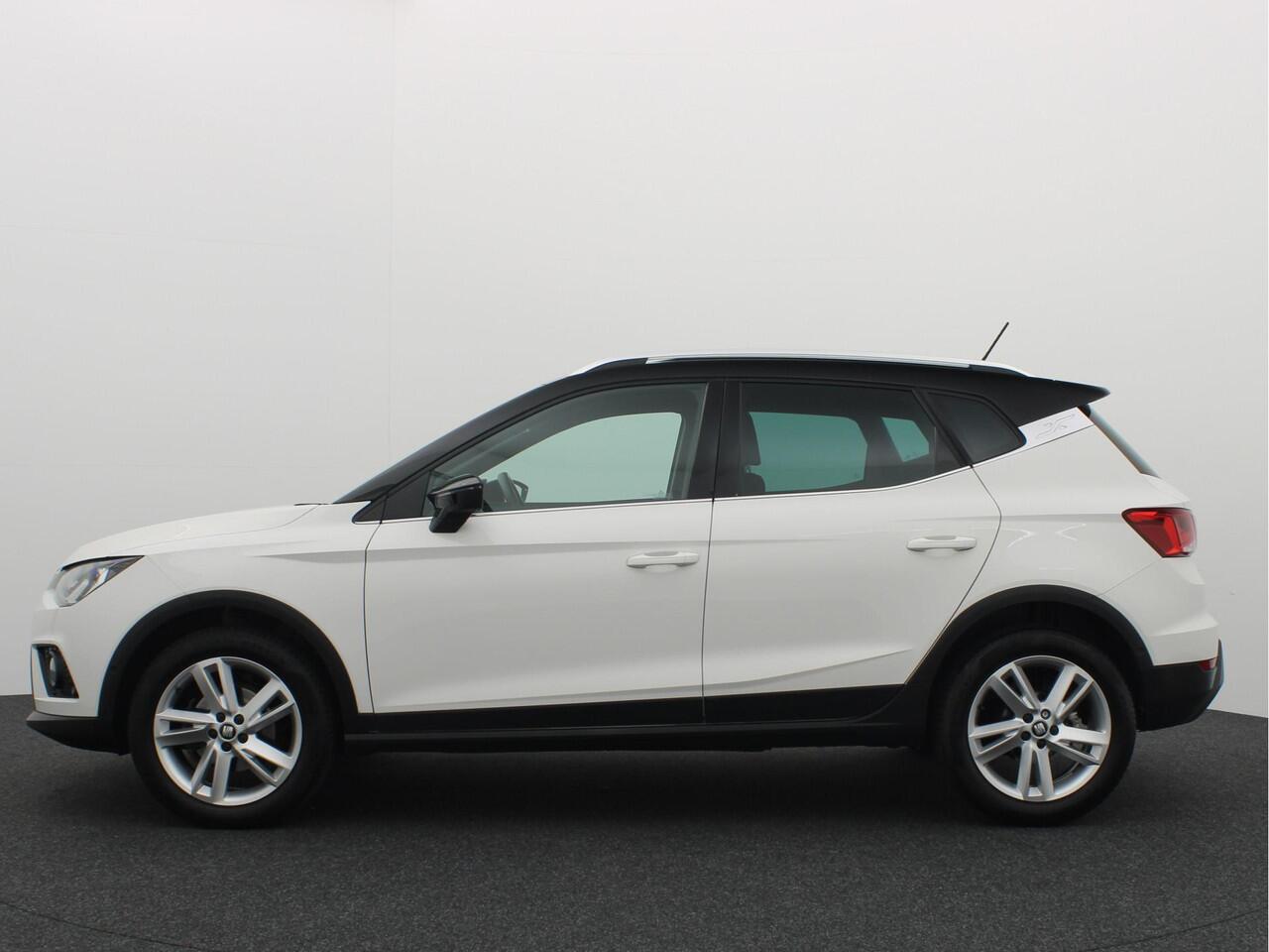Seat Arona 1.5 TSI EVO FR Business Intense 4 CILINDER / VIRTUAL / NAVI / CARPLAY / PDC / CAMERA / KEYLESS / NL-AUTO