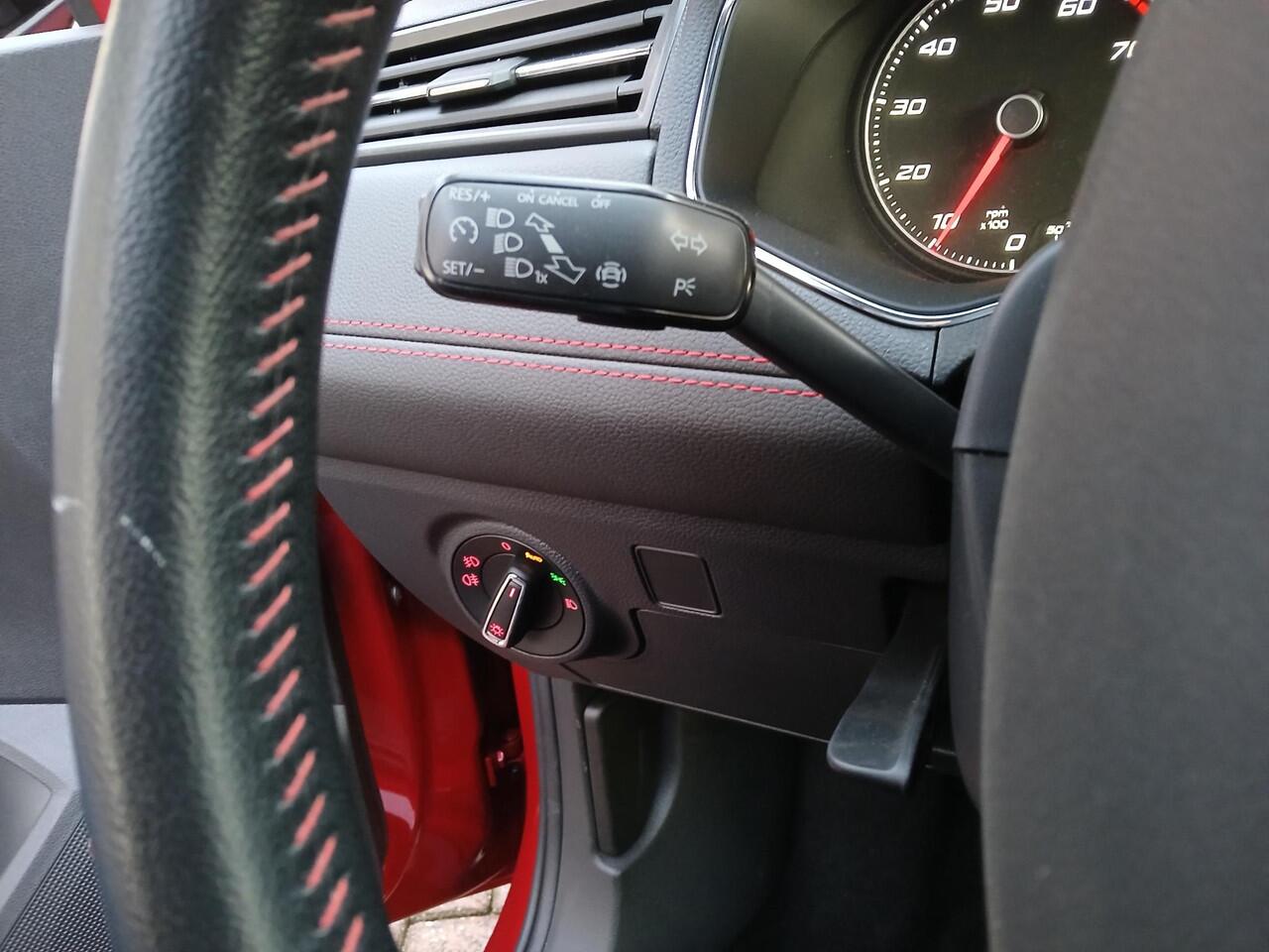 Seat Arona 1.5 TSI (150pk) FR Business Intense + Beats audio + 18 inch etc.etc.