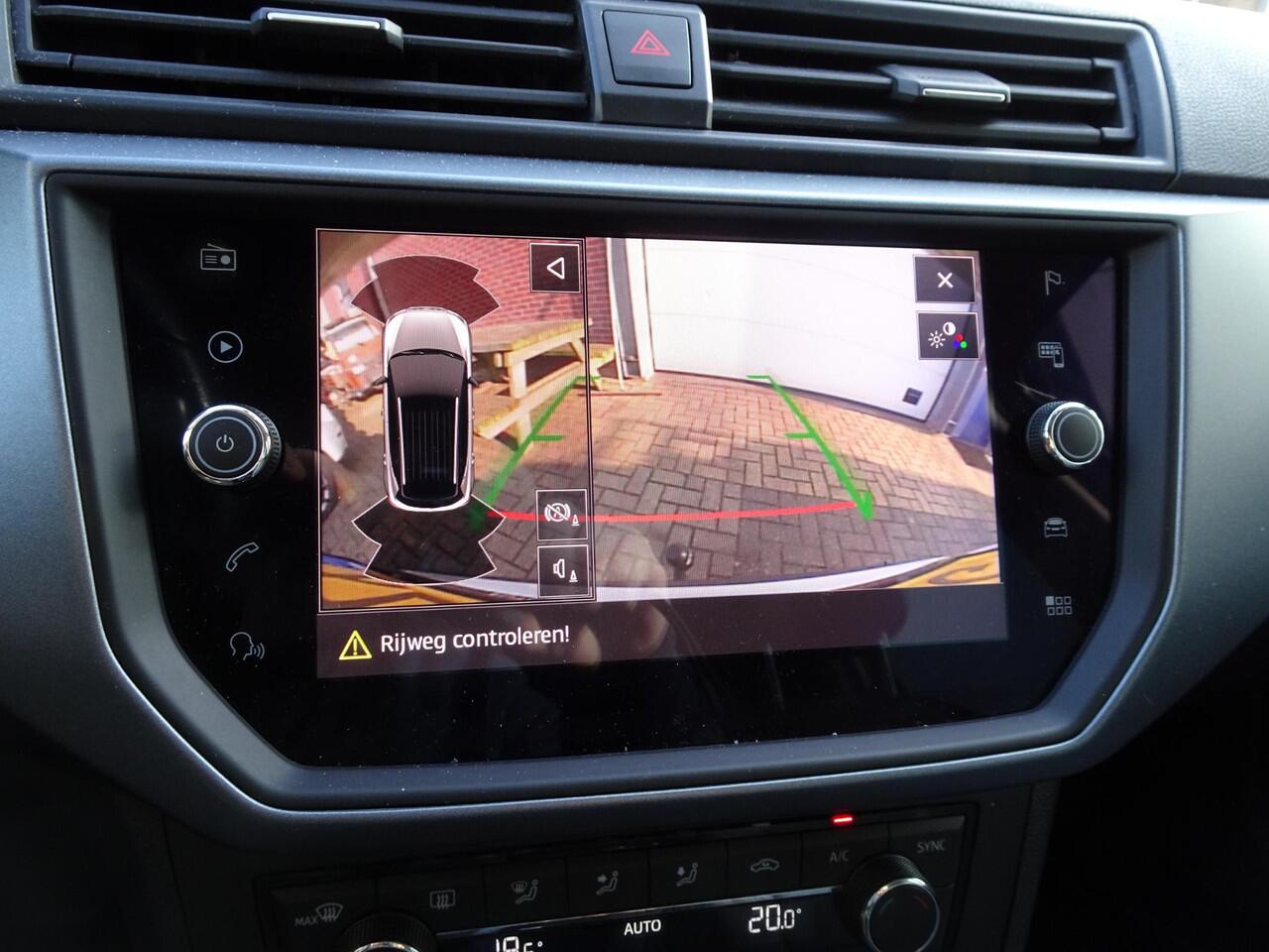 Seat Arona 1.0 TSI Style Business Intense AUT l NAVI l Trekhaak