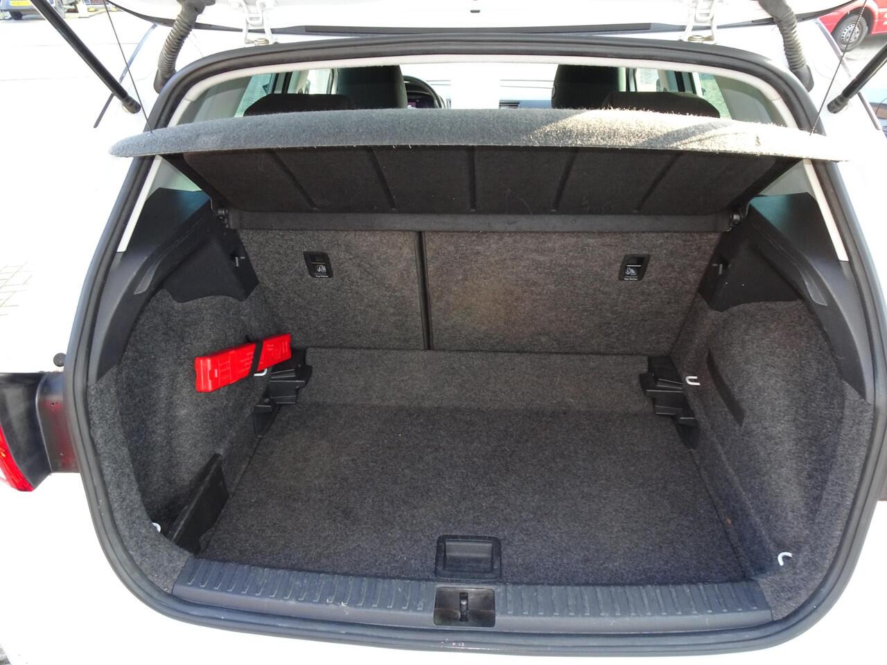 Seat Arona 1.0 TSI Style Business Intense AUT l NAVI l Trekhaak