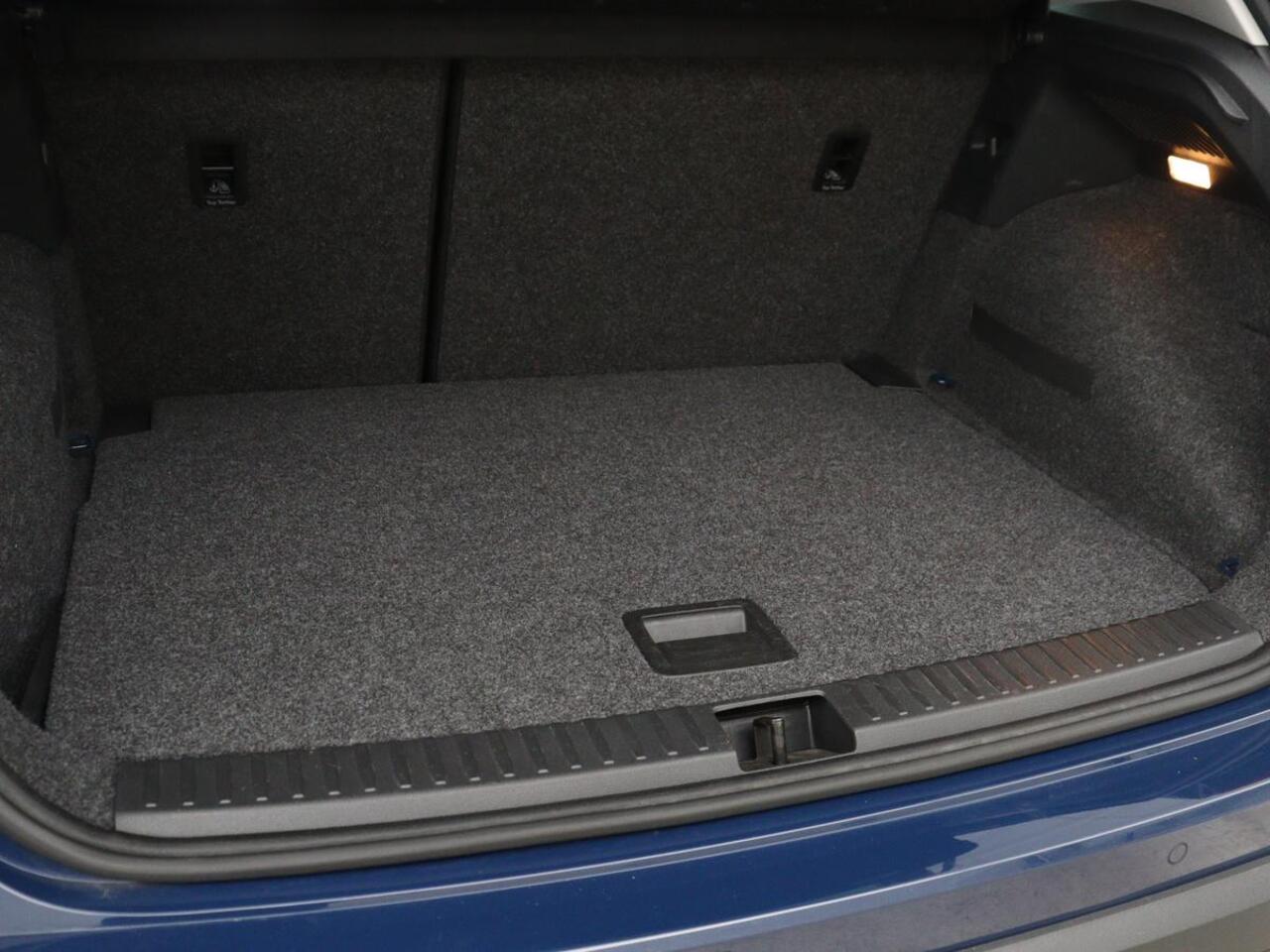 Seat Arona 1.0 TSI Style Intens | Alcantara | Full LED | Adaptive cruise | Virtual Cockpit | Camera | Carplay | Park Assist | Navigatie | Climate control