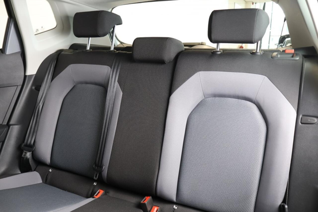 Seat Arona 1.0 TSI Style - Parkeersensoren voor+achter - CruiseControl