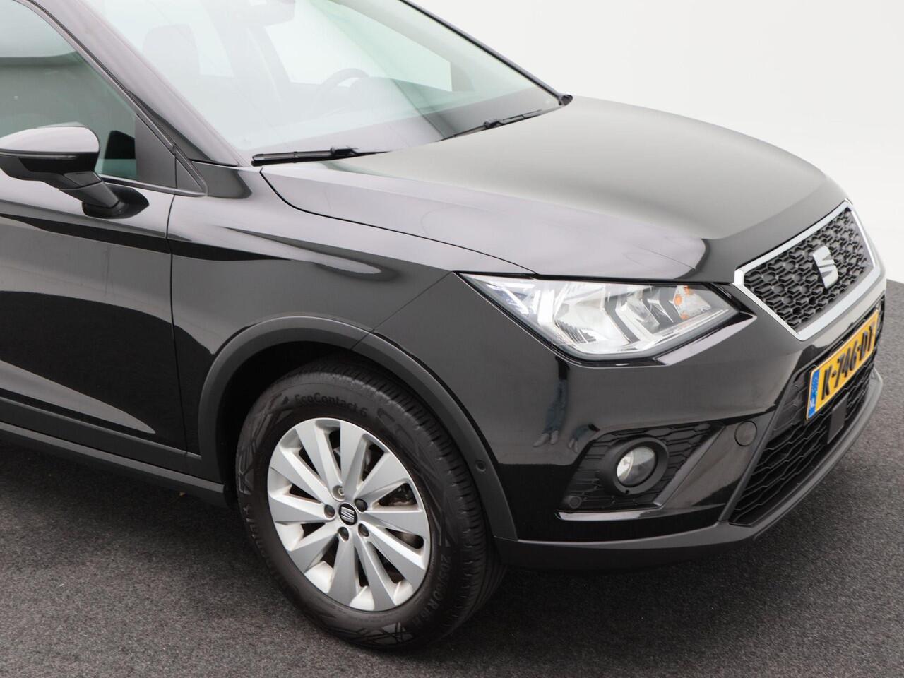 Seat Arona 1.0 TSi 110 Pk Style Business Intense | Adaptive Cruise | CarPlay | Navigatiesysteem | Dodehoekdetectie | Trekhaak | 16 Inch | Privacy Glass | 88.244 Km