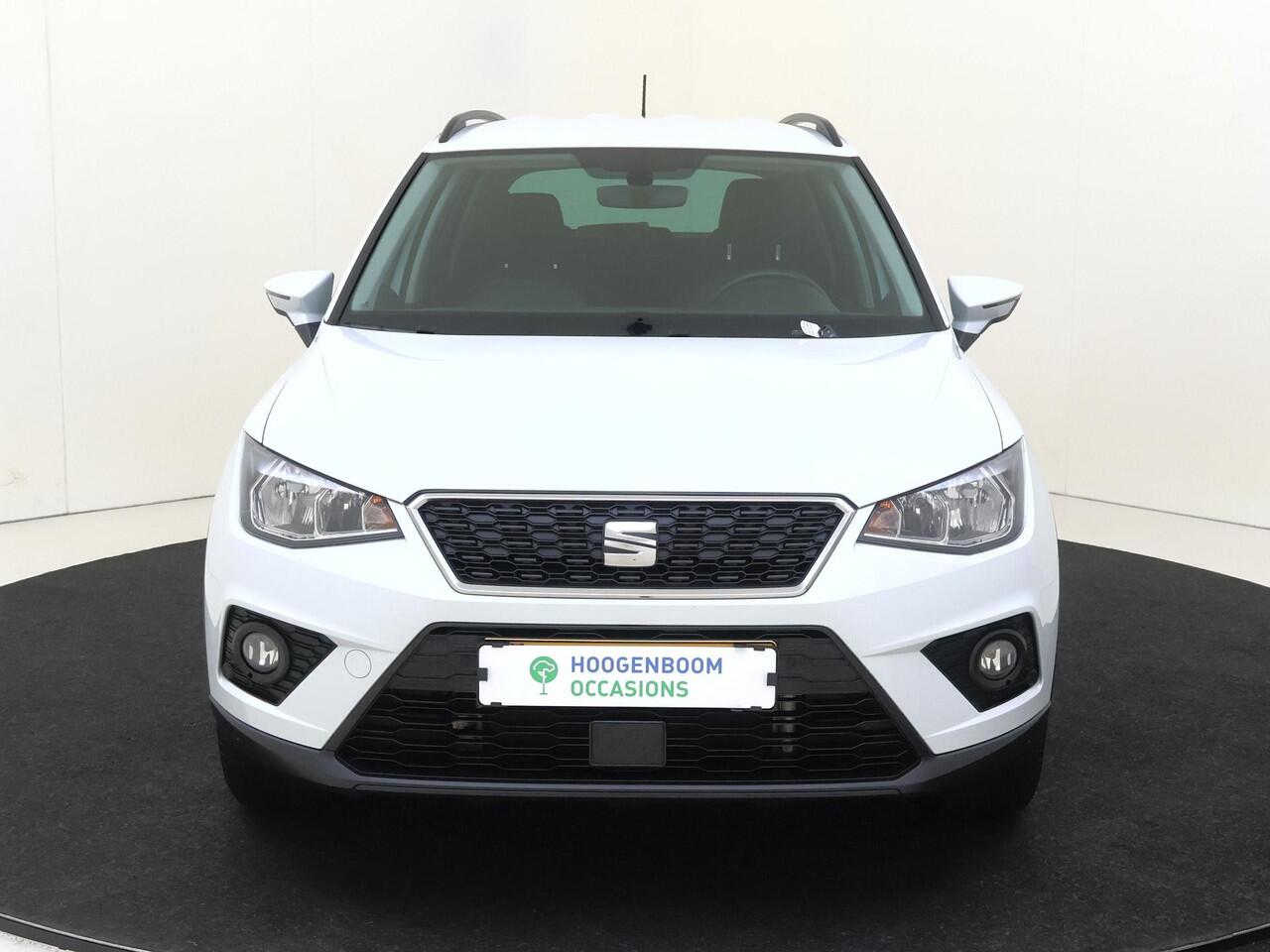 Seat Arona 1.0 TSI Style Business Intense | Trekhaak | Parkeerassistent | Keyless | Virtual cockpit | Achteruitrijcamera | Navigatie | Adaptieve cruise control |