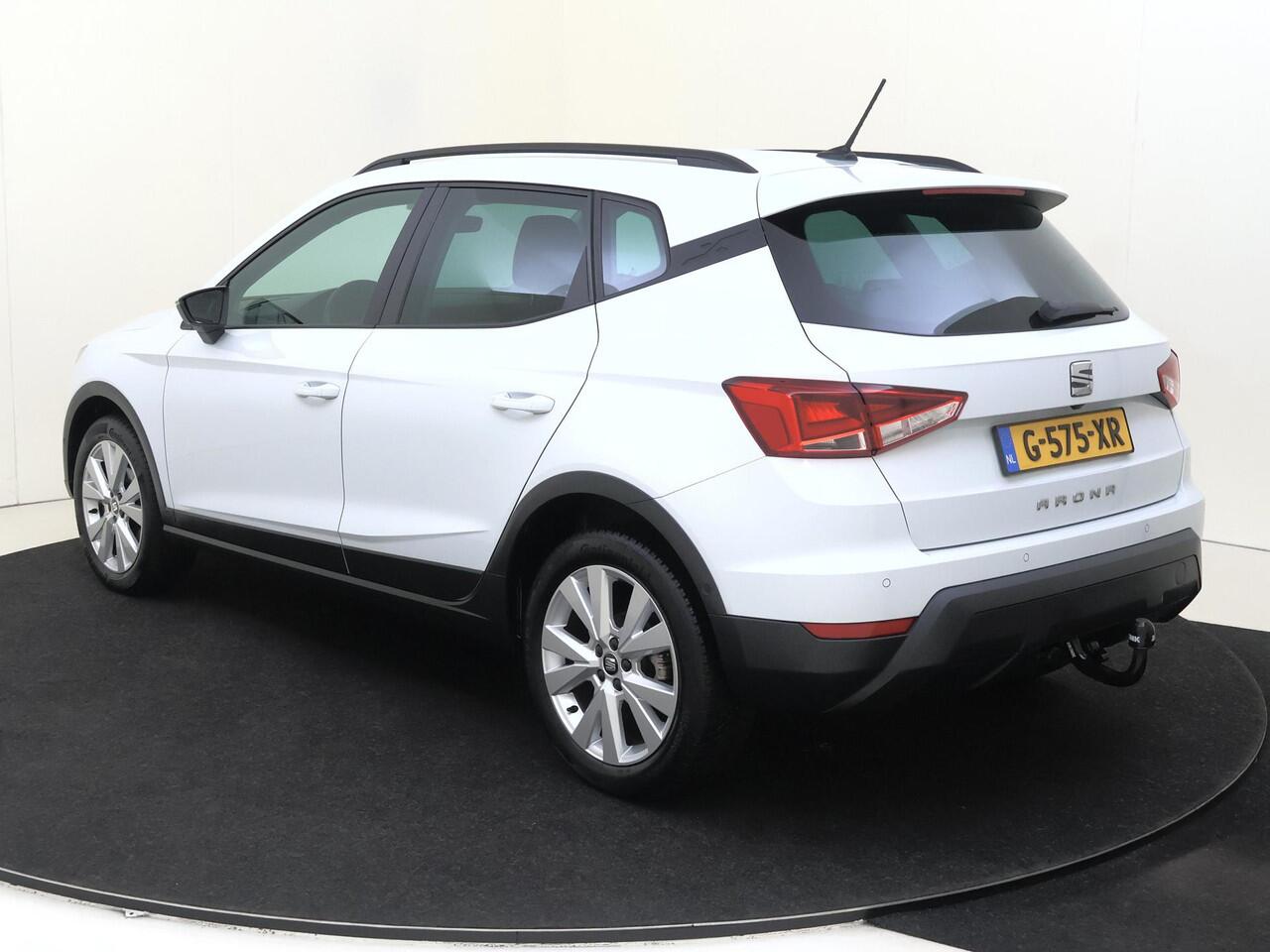 Seat Arona 1.0 TSI Style Business Intense | Trekhaak | Parkeerassistent | Keyless | Virtual cockpit | Achteruitrijcamera | Navigatie | Adaptieve cruise control |