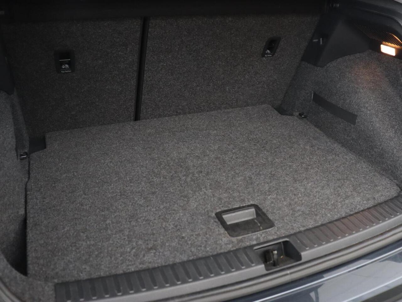 Seat Arona 1.0 TSI Style | Carplay | Navigatie | Parkeerhulp | Climate control | Cruise control | Bluetooth