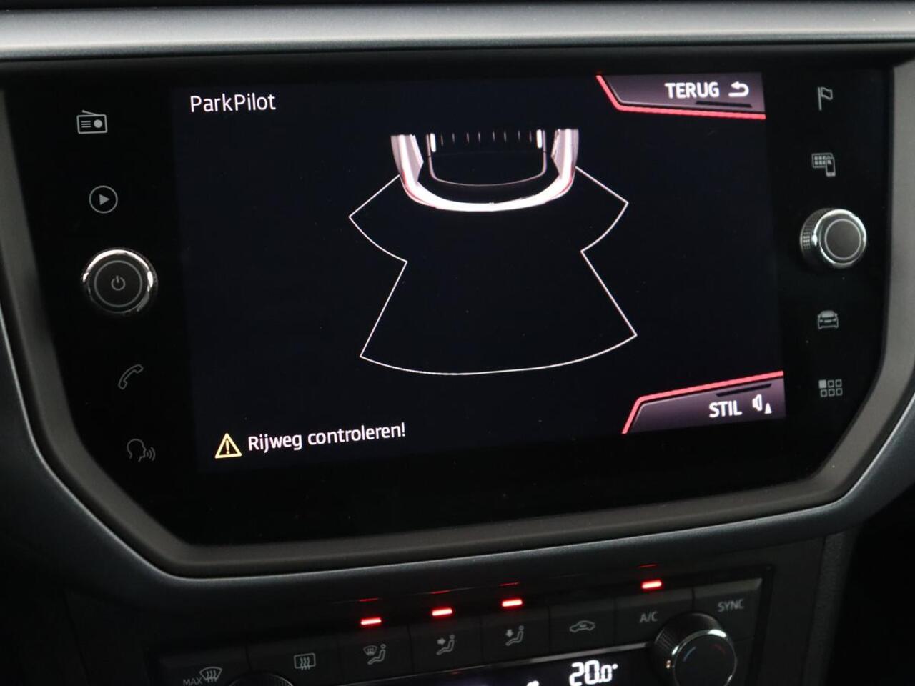 Seat Arona 1.0 TSI Style | Carplay | Navigatie | Parkeerhulp | Climate control | Cruise control | Bluetooth