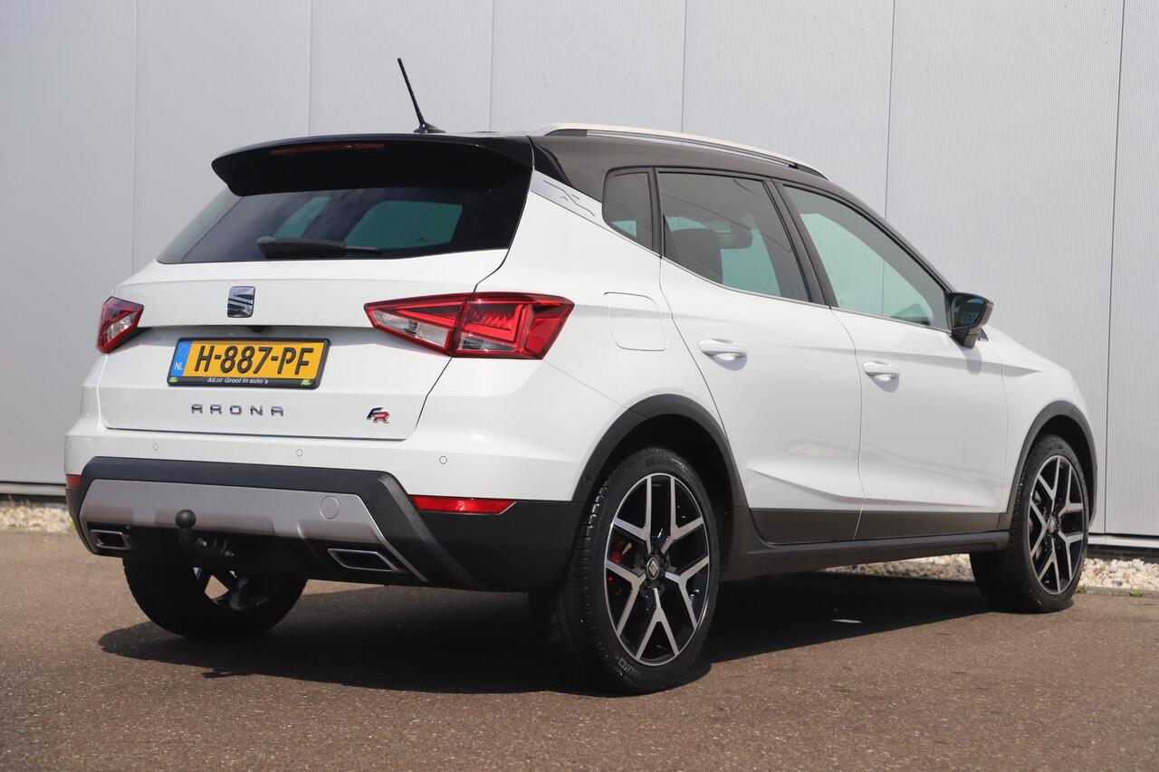 Seat Arona 1.0 TSI FR Business Intense Trekhaak Virtual Cockpit Keyless Navigatie Achteruitrijcamera Adaptive Cruise 18 inch LMV
