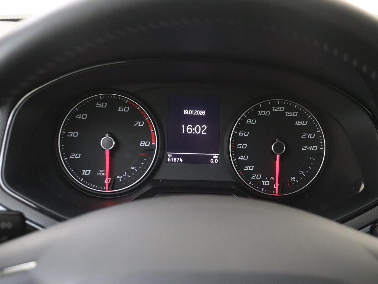 Seat Arona 1.0 TSI Style | Achteruitrijcamera | Cruise control | CarPlay | Airco | Elektrisch verstelbare buitenspiegels | Bluetooth |