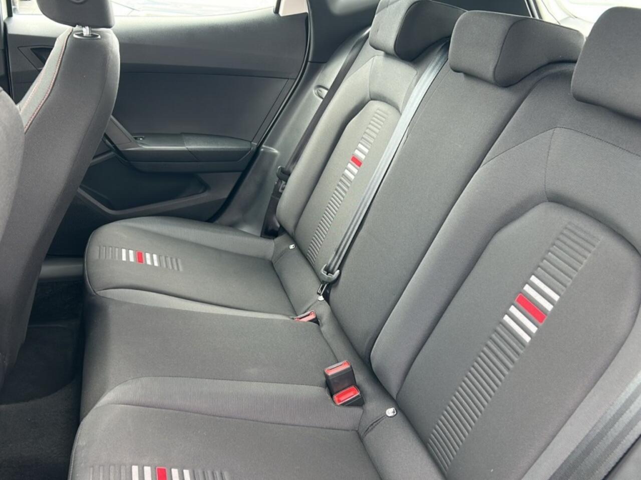 Seat Arona 1.0 TSI DSG FR CAMERA/NAVI/ACC/CARPLAY/STOELVERW