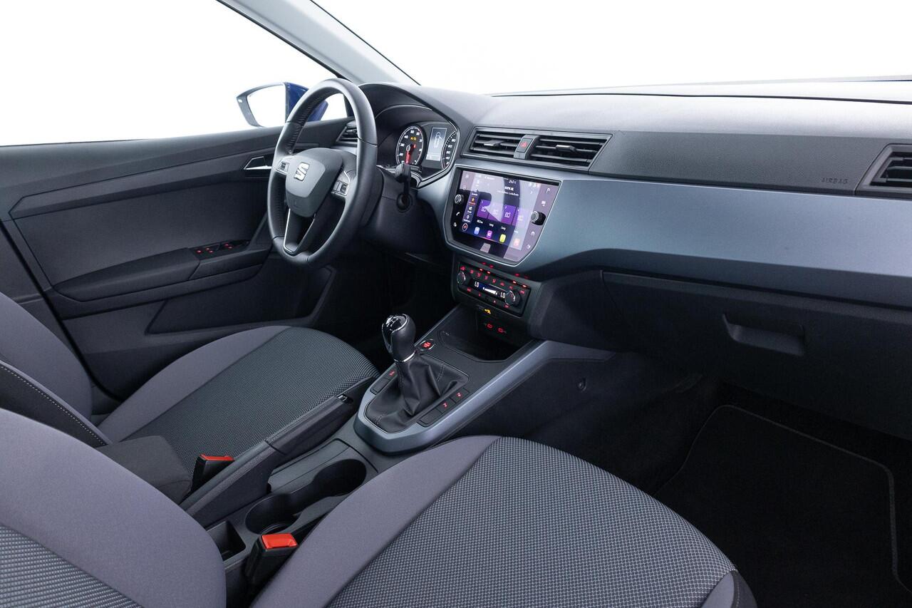 Seat Arona 1.0 TSI Style Business Intense 110 PK | TREKHAAK | ACHTERUITRIJCAMERA | APPLE CARPLAY | PARKEERSENSOREN | ADAPTIEF CRUISE CONTROL | NED AUTO |