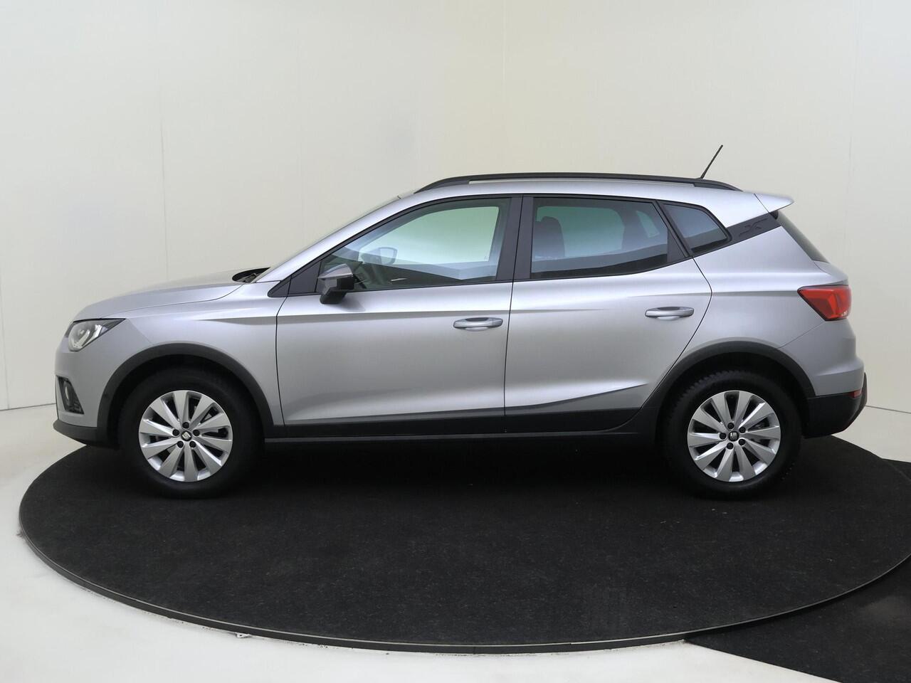 Seat Arona 1.0 TSI Style | Keyless | Parkeerasisstent | Navigatie | Digital cockpit | Dodehoek detectie | Adaptieve cruise control | Achteruitrijcamera |