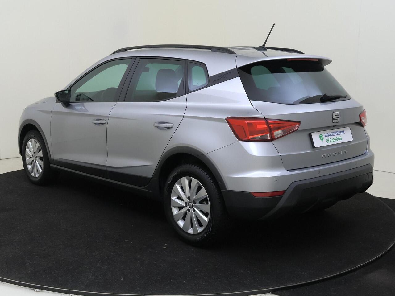 Seat Arona 1.0 TSI Style | Keyless | Parkeerasisstent | Navigatie | Digital cockpit | Dodehoek detectie | Adaptieve cruise control | Achteruitrijcamera |