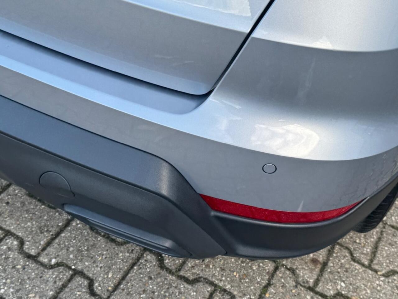 Seat Arona 1.0 TSI Style Business Intense - Navi - applr/Android - camera