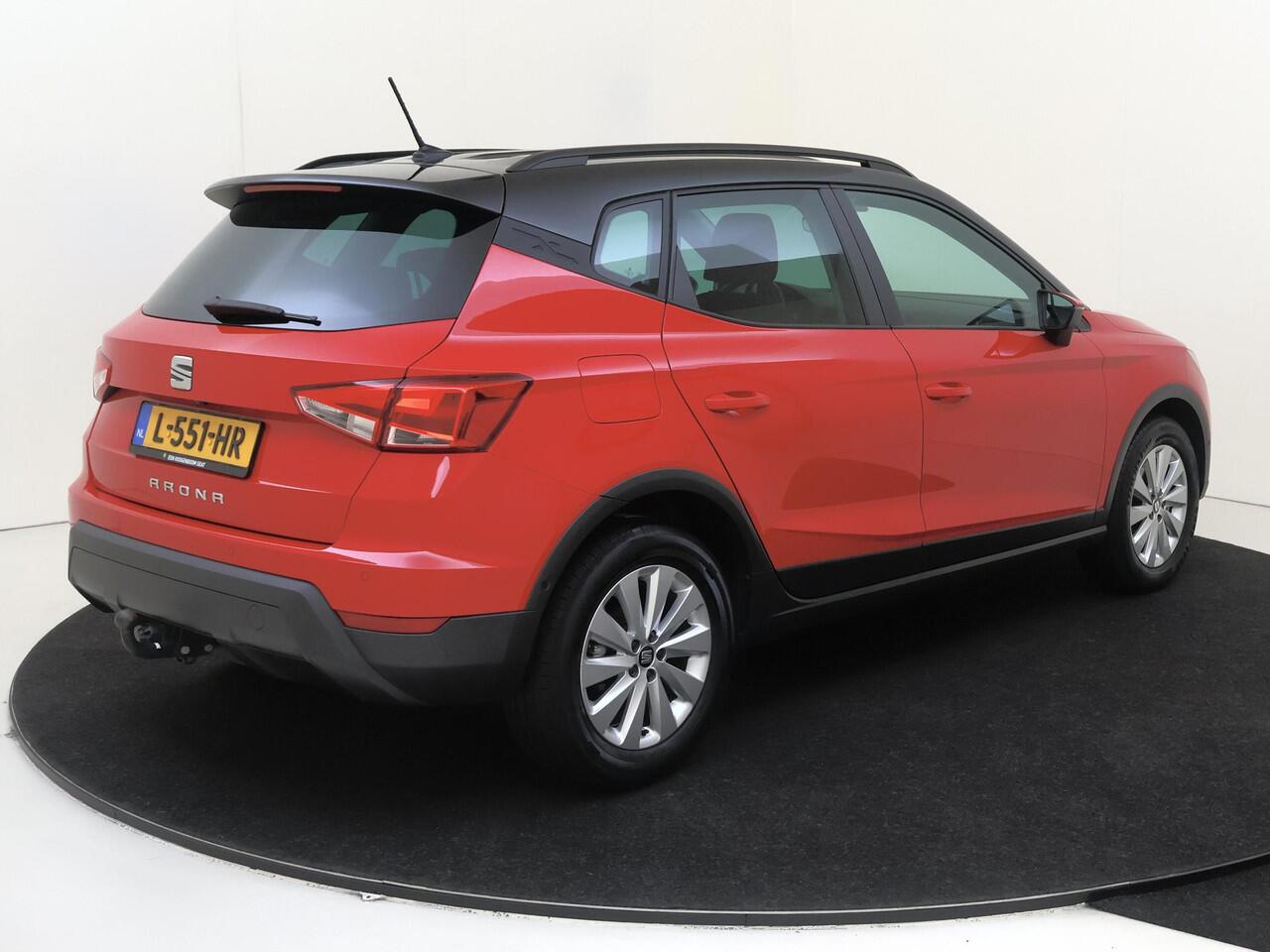 Seat Arona 1.0 TSI Style Business Intense | Trekhaak | Keyless | Navigatie | Parkeerassistent | Dodehoek detectie | Achteruitrijcamera | Adaptieve cruise control |