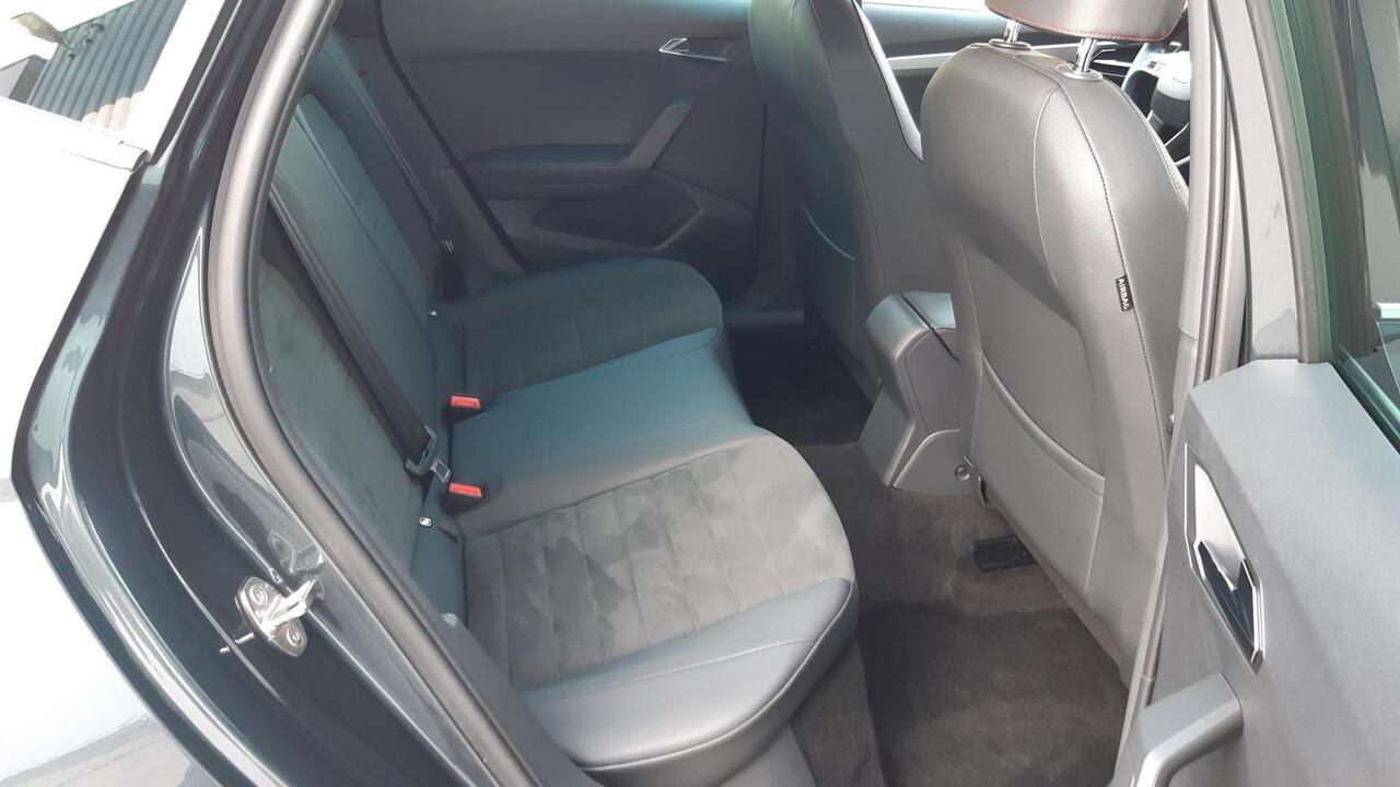 Seat Arona 1.0 TSI FR Business Intense Plus DSG 7 Automaat + Alcantara bekleding + Beats audio!