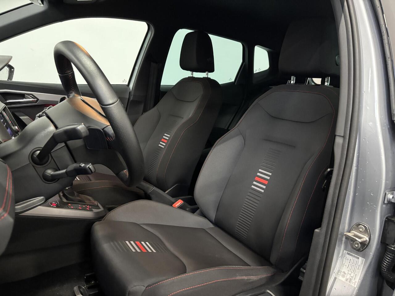 Seat Arona 1.0 TSI 110pk DSG FR Navigatie Apple Carplay/Android Auto Camera Parkeersensoren Adaptive Cruise Control Blind Spot Assist Stoelverwarming Ledverlichting Climate Control Getinte ramen