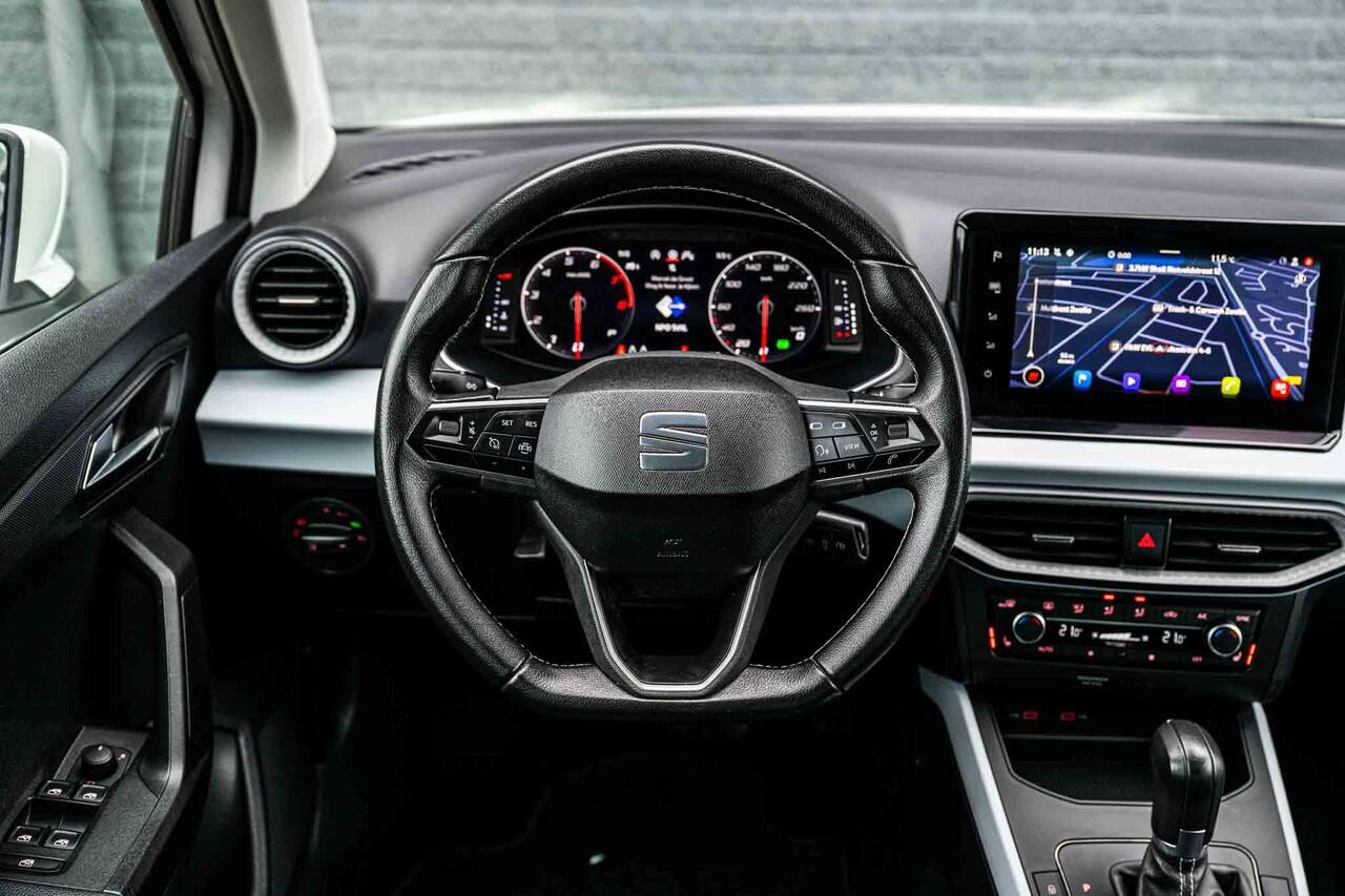 Seat Arona 1.0 TSi 110 pk DSG-7 Style Business Intense | Trekhaak | Stoelverwarming | Virtual Cockpit