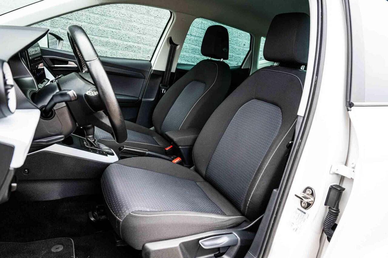 Seat Arona 1.0 TSi 110 pk DSG-7 Style Business Intense | Trekhaak | Stoelverwarming | Virtual Cockpit