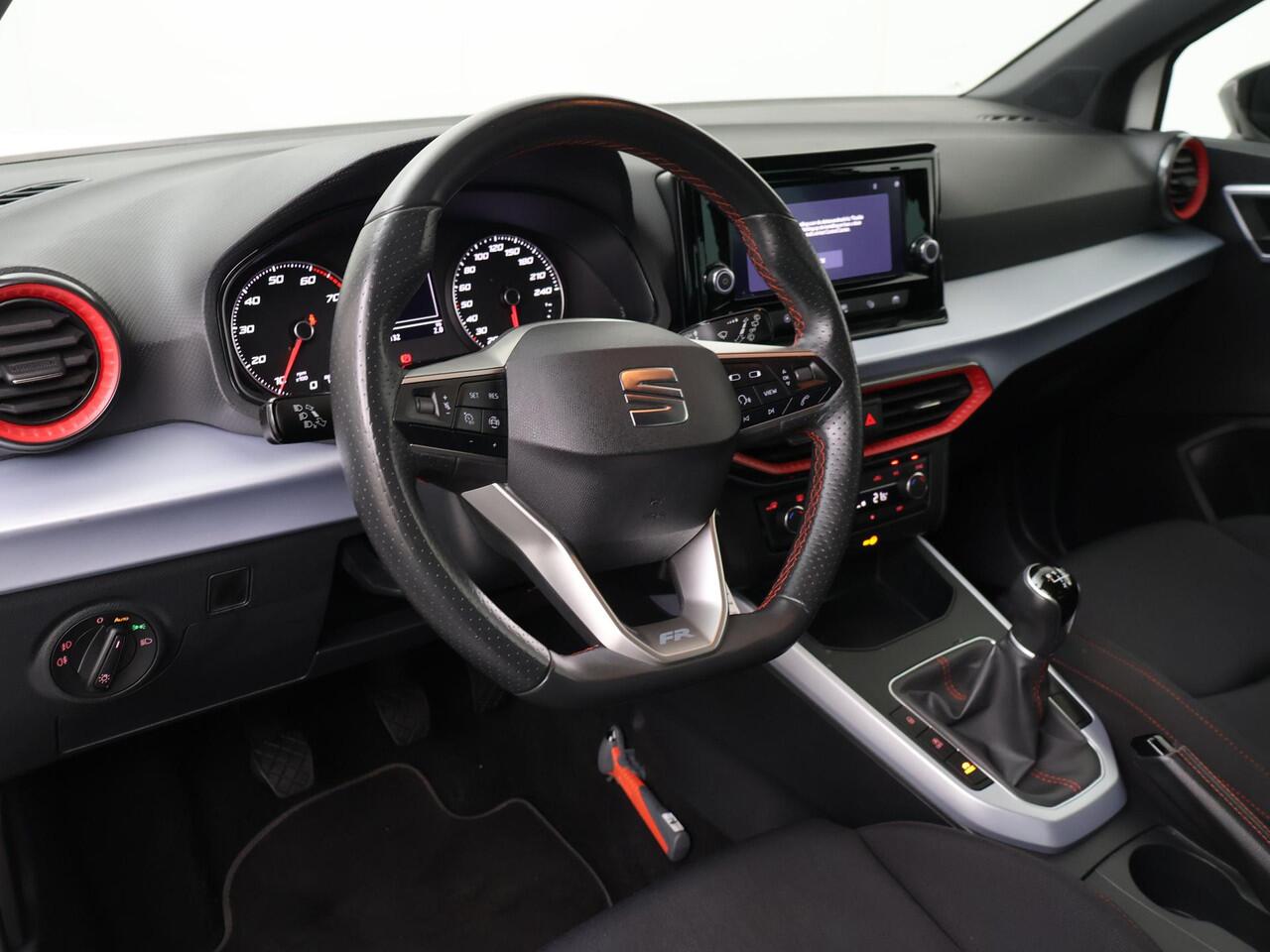 Seat Arona 1.0 TSI FR | 95 PK | Climate control | LED verlichting | Apple Carplay/Android Auto |