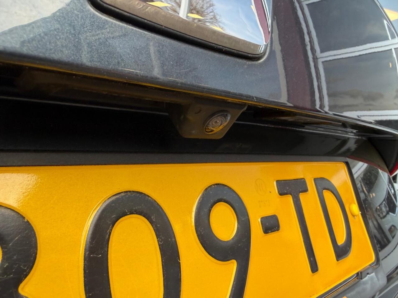 Seat Arona 1.0 TSI STYLE BUSINESS INTENSE SLECHTS 43.837 KM! AIRCO/TREKHAAK/CRUISE