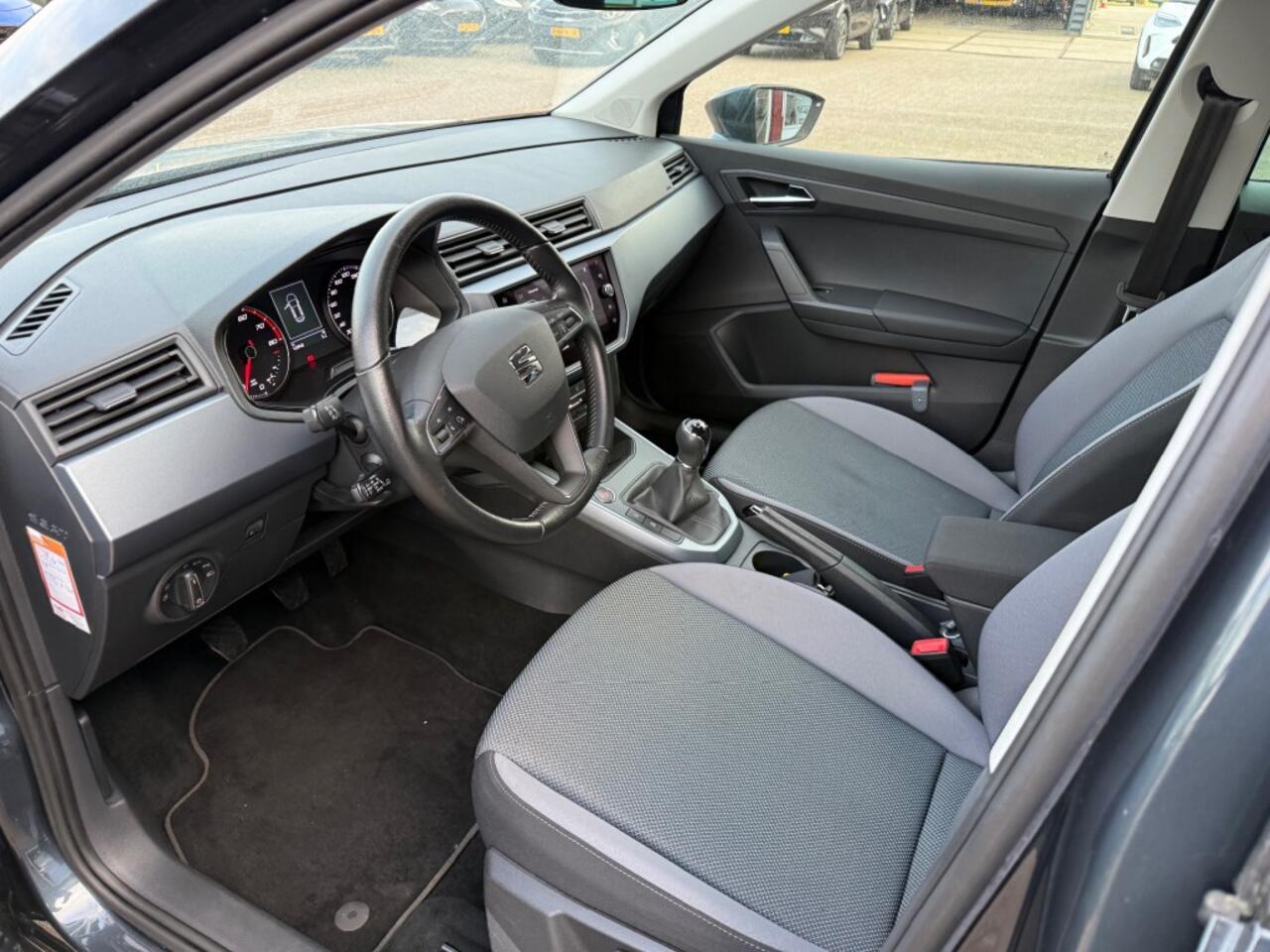 Seat Arona 1.0 TSI STYLE BUSINESS INTENSE SLECHTS 43.837 KM! AIRCO/TREKHAAK/CRUISE