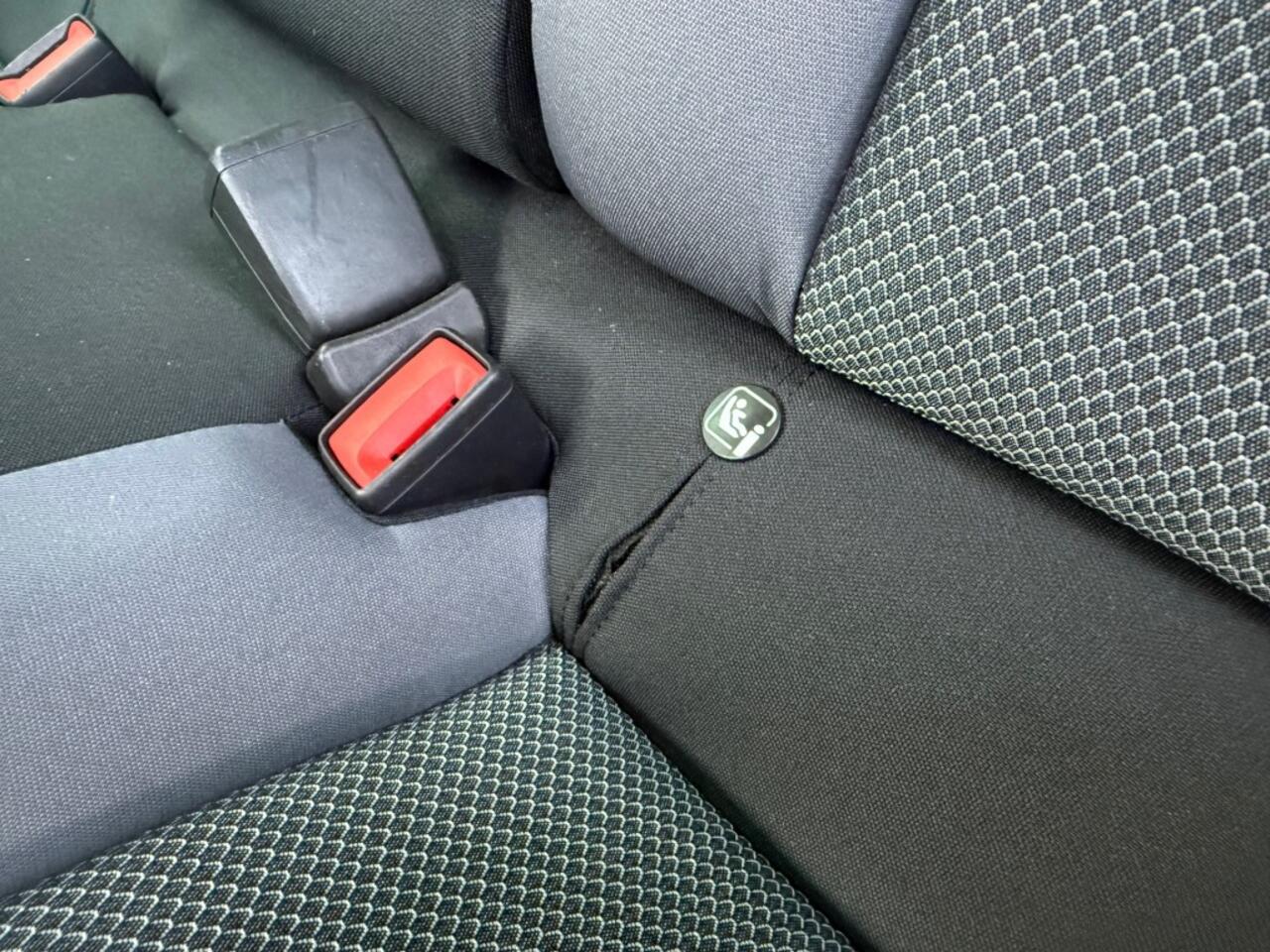 Seat Arona 1.0 TSI STYLE BUSINESS INTENSE SLECHTS 43.837 KM! AIRCO/TREKHAAK/CRUISE