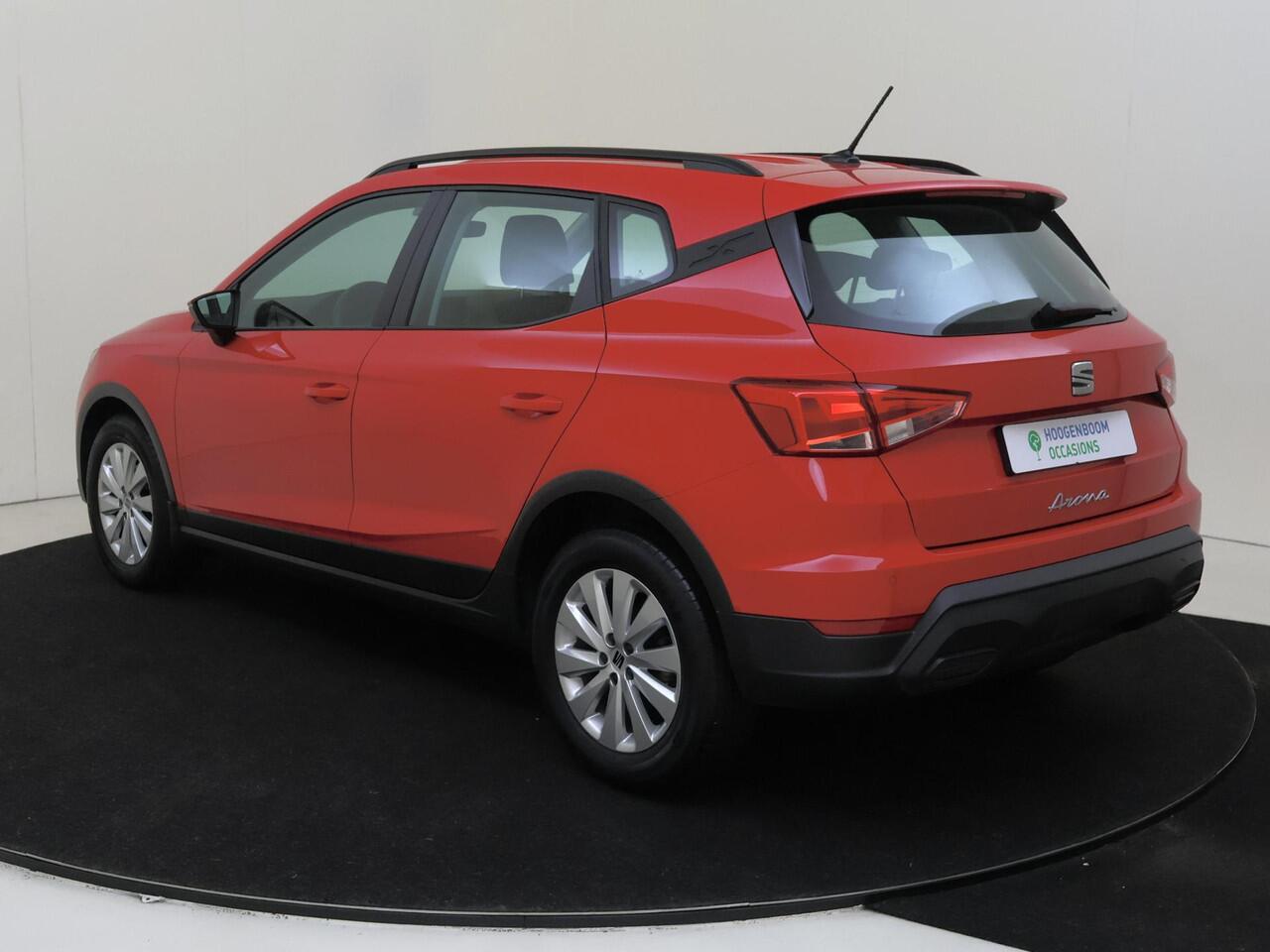 Seat Arona 1.0 TSI Style | Stoelverwarming | CarPlay | Cruise control | Climate control | Lane- en frontassist | Elektrisch inklapbare buitenspiegels | DAB radio |