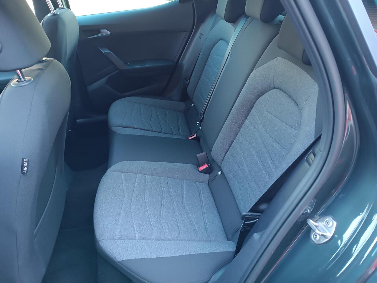 Seat Arona 1.0 TSI Xperience Business, trekhaak, carplay,