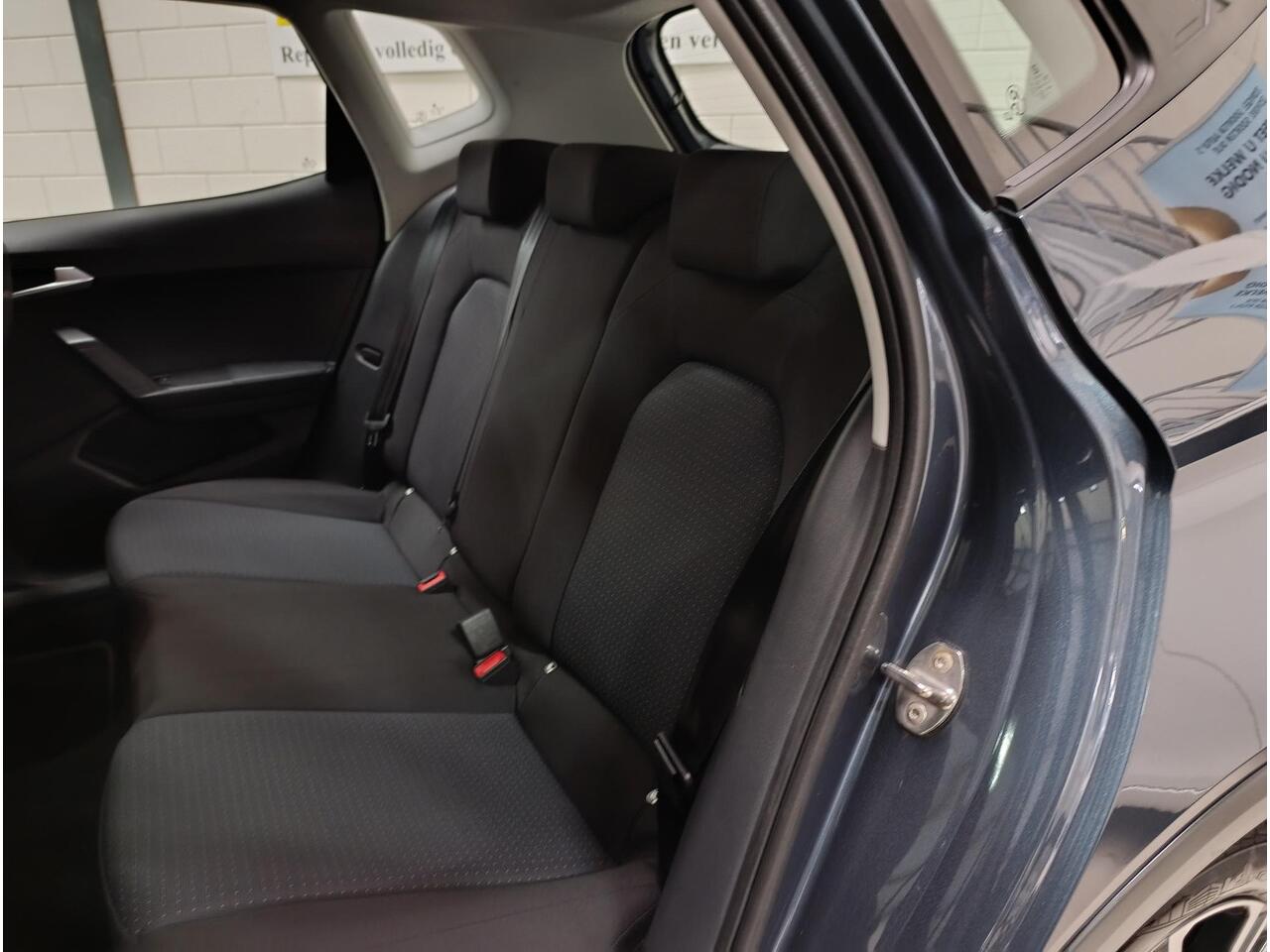 Seat Arona 1.0 TSI Style Climate controle | Audiosysteem | Centrale vergrendeling | Cruise control |Parkeersensoren | Electrische bedienbare ramen