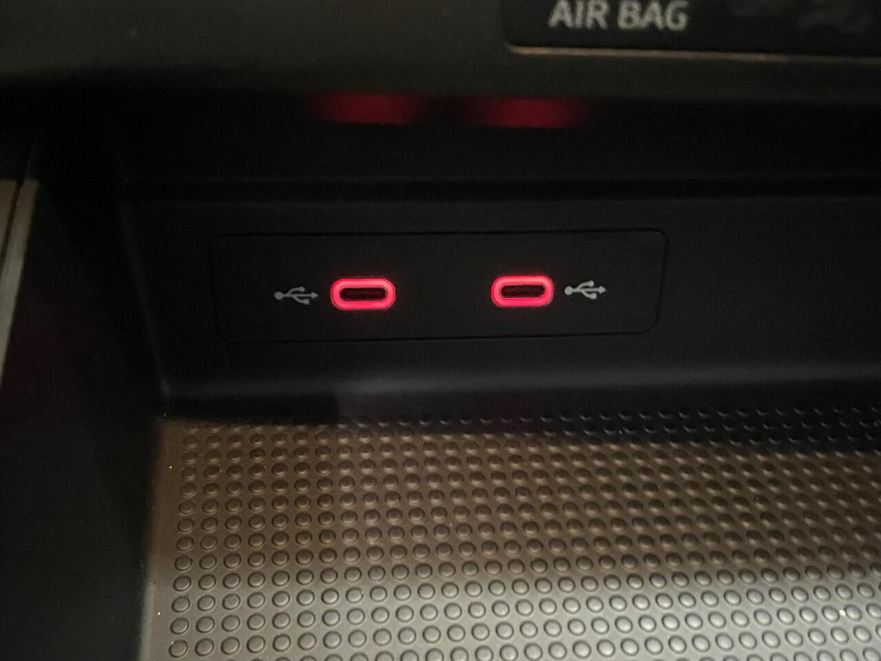 Seat Arona 1.0 TSI Style Navigatie Apple Carplay/ Android Auto Parkeersensoren achter Full LED Cruise Control Climate Control Bluetooth Lichtmetalen velgen