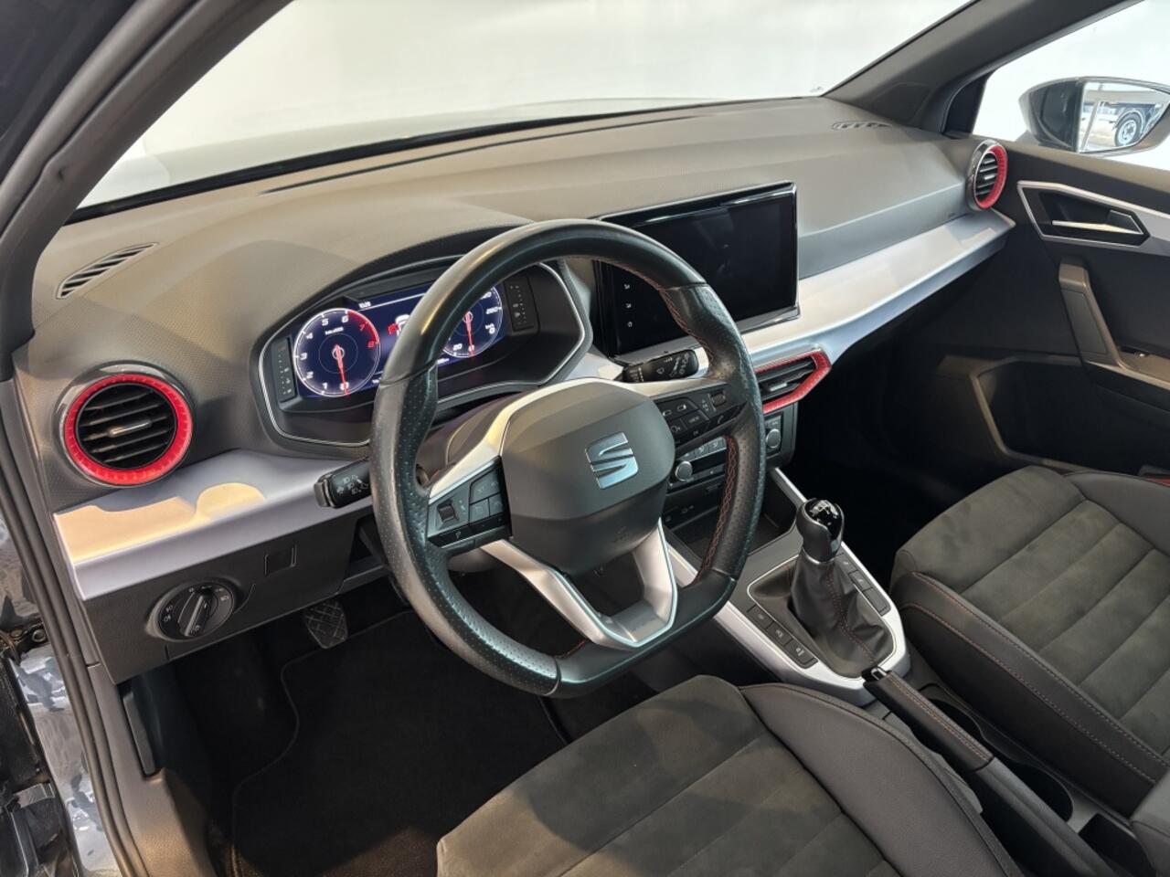 Seat Arona 1.0 TSI FR Business Intense / Camera / Carplay/Android