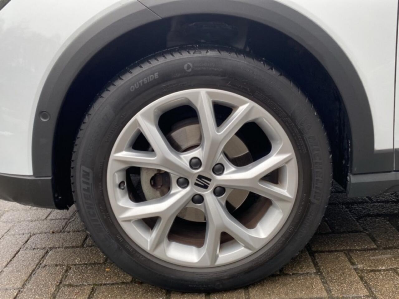 Seat Arona 1.0 TSI FR TREKHAAK/CAMERA/ACC/STOELVERW