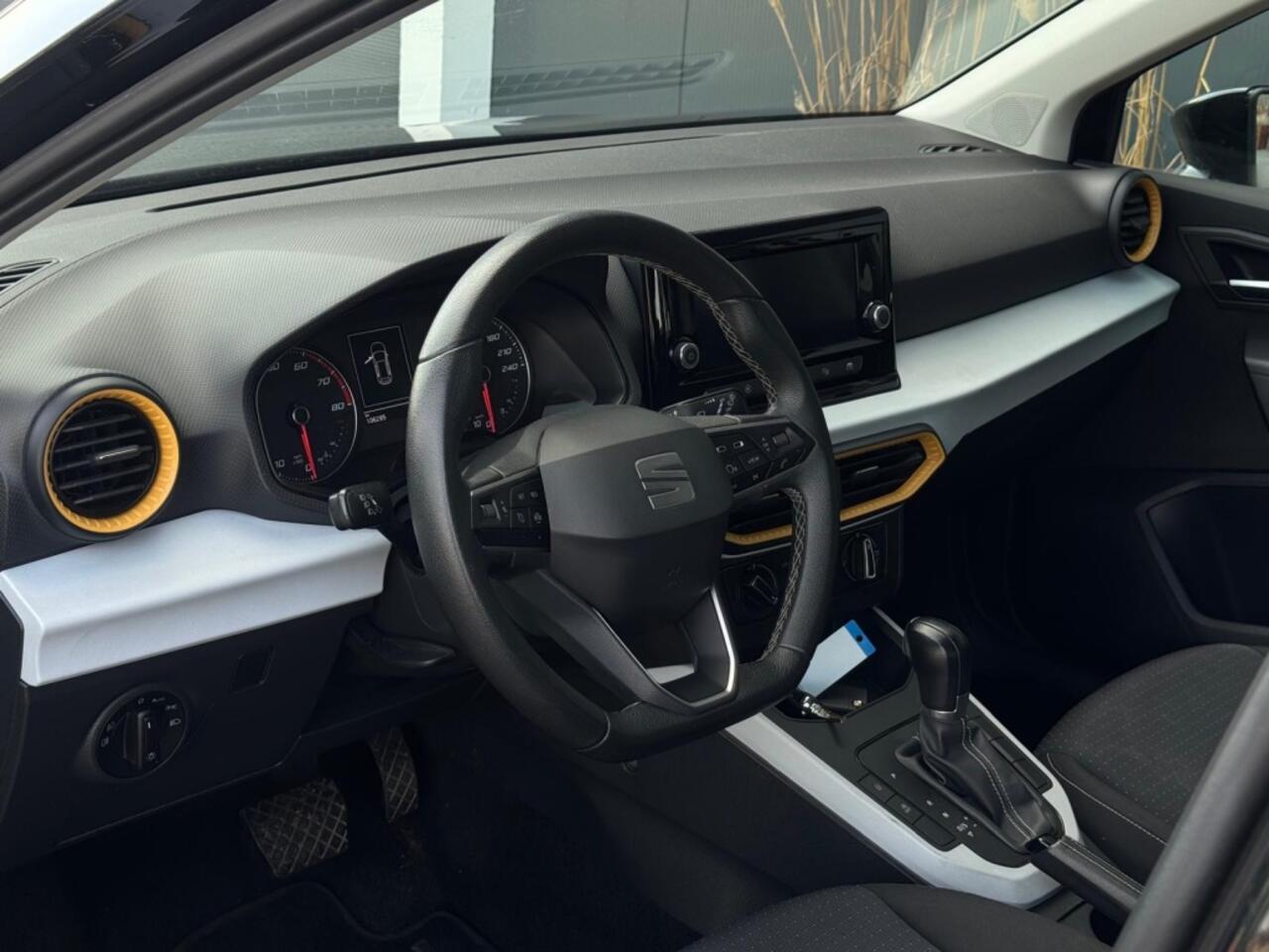 Seat Arona 1.0 TSI Style DSG APPLE CARPLAY PDC LED SPORTVELGEN