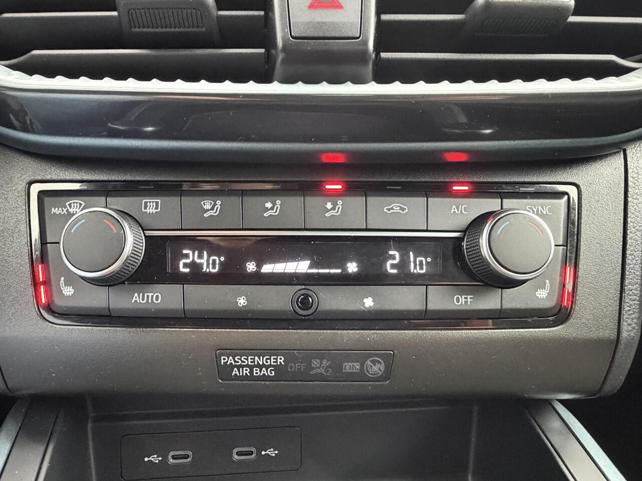 Seat Arona 1.0 TSI Xperience / Airco (automatisch) / Voorstoelen verwarmd / Apple Carplay/Android Auto /