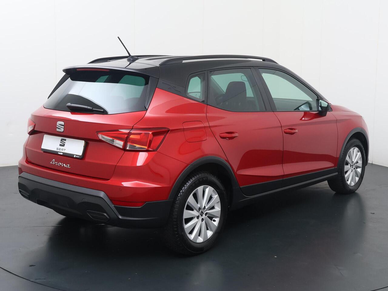 Seat Arona 1.0 TSI Style Business Connect | 95 PK | LED verlichting | Cruise control | Apple Carplay/Android Auto |