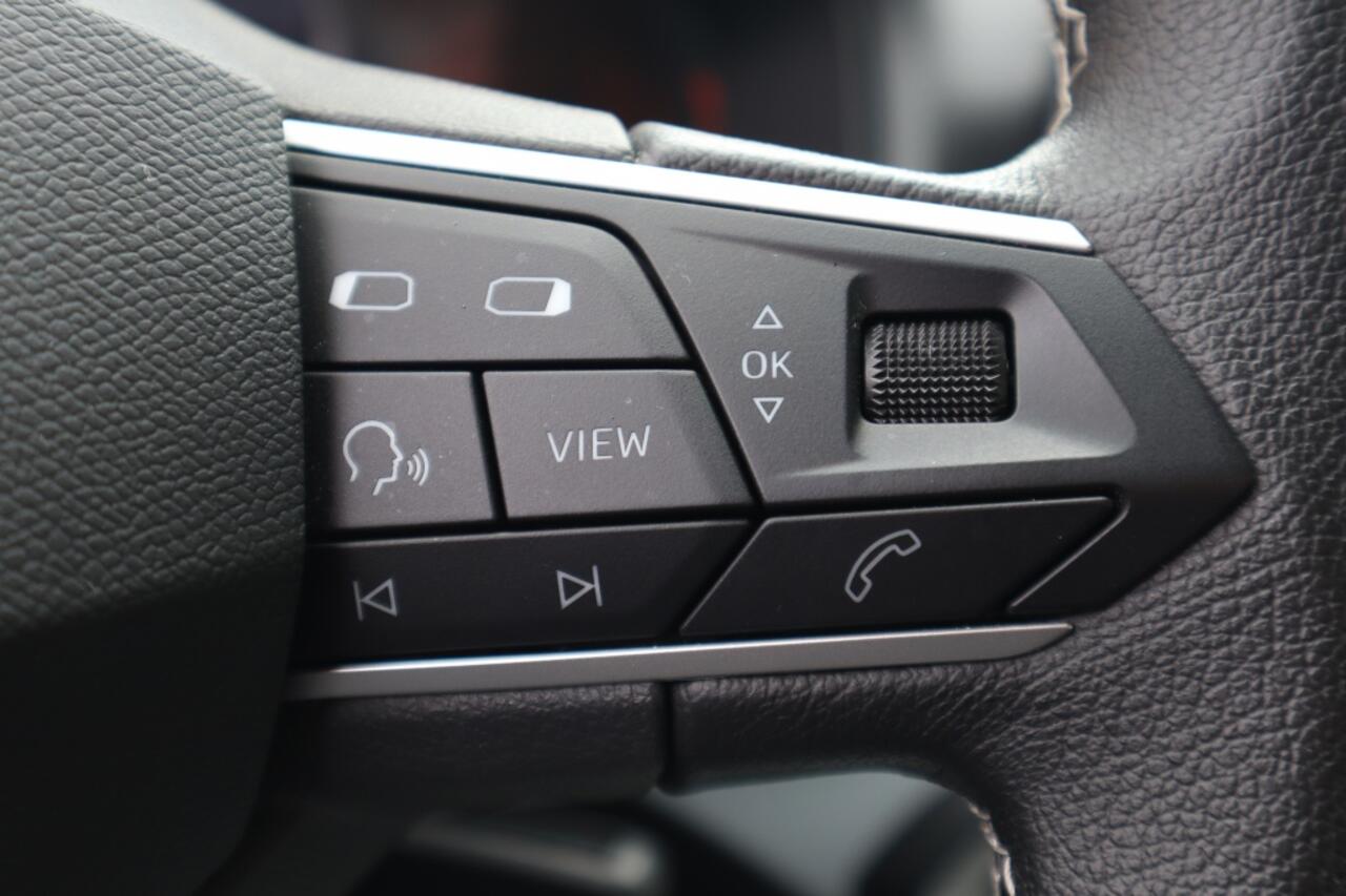 Seat Arona 1.0 TSI Style AllSeasons | Apple | AndroidAuto | Two-Tone