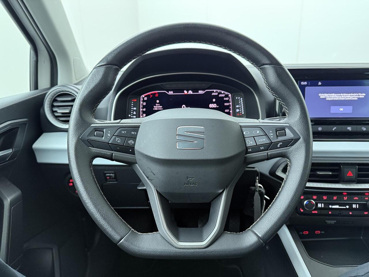 Seat Arona 1.0 TSI Style Business Connect | 95 PK | Climate control | Cruise control | Apple Carplay/Android Auto |