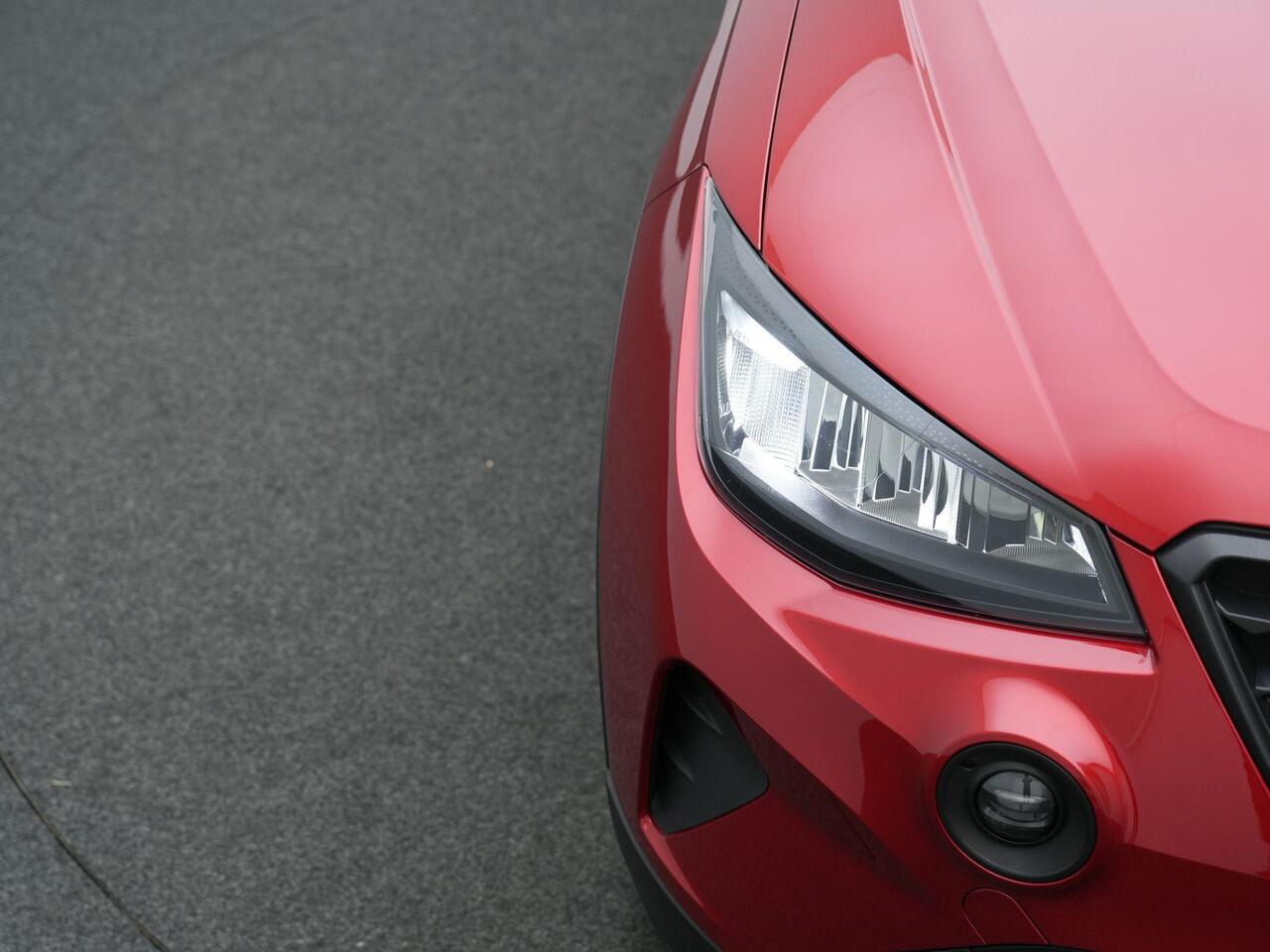Seat Arona 1.0 TSI 95 pk Style Business Connect | Trekhaak | Stoelverwarming | Parkeersensoren achter