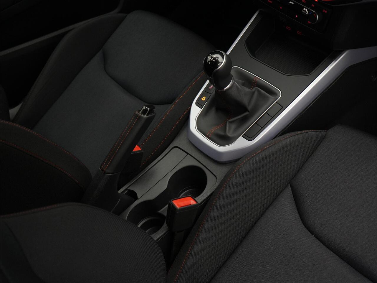 Seat Arona 1.0 95 pk TSI FR | Adaptive Cruise | Virtual Cockpit | Apple Carplay / Android auto | Parkeersensoren achter