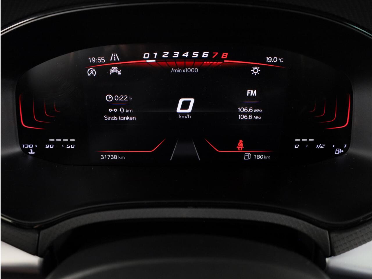 Seat Arona 1.0 TSI FR 95 pk | Private lease vanaf 461,-- | Verlengde garantie | Navigatie via App | Parkeersensoren achter | Cruise control | Apple Carplay/Android Auto | LED koplampen |