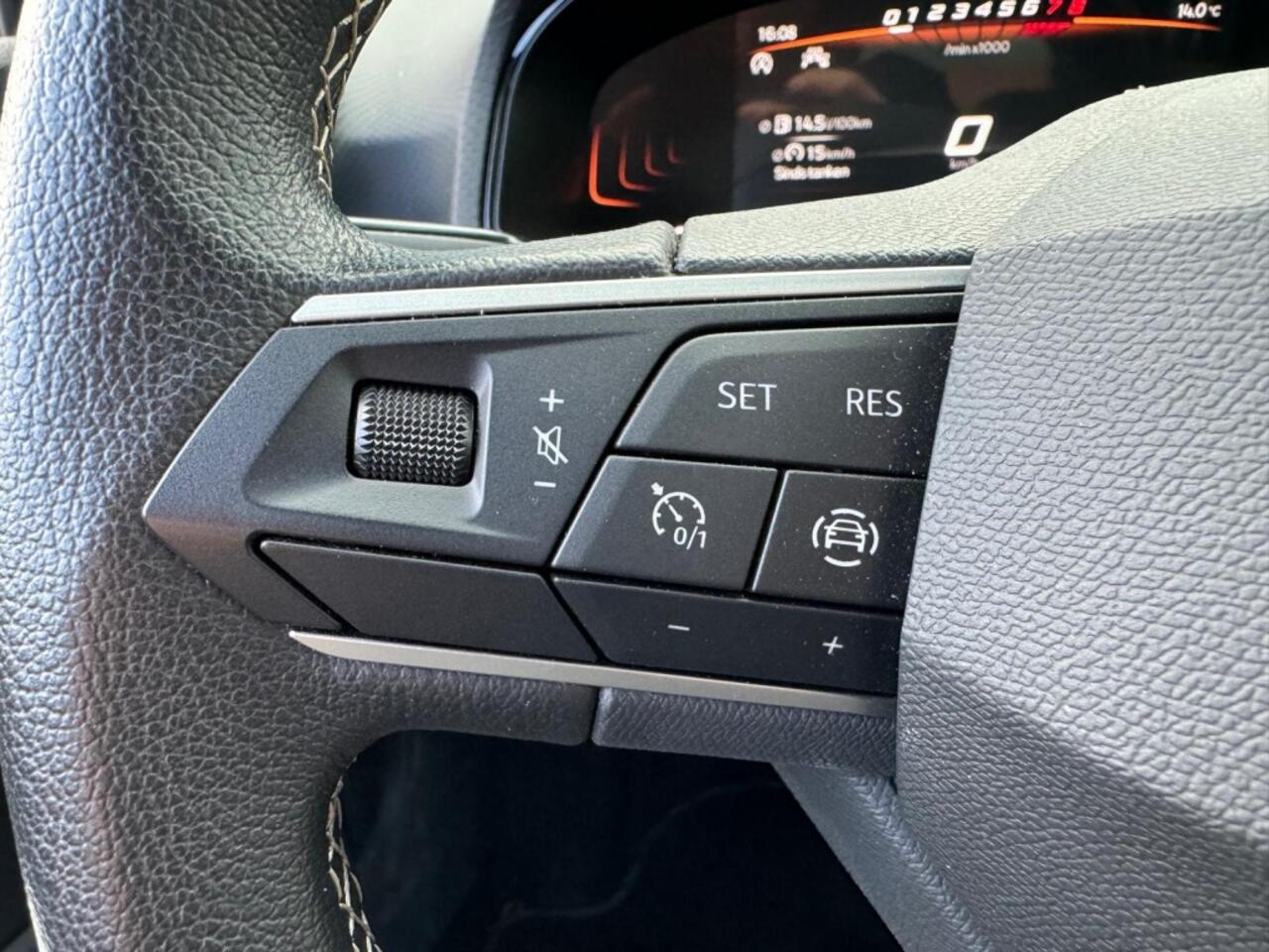 Seat Arona 1.0 TSI 110pk DSG Style | Navi | Carplay | Winter pakket