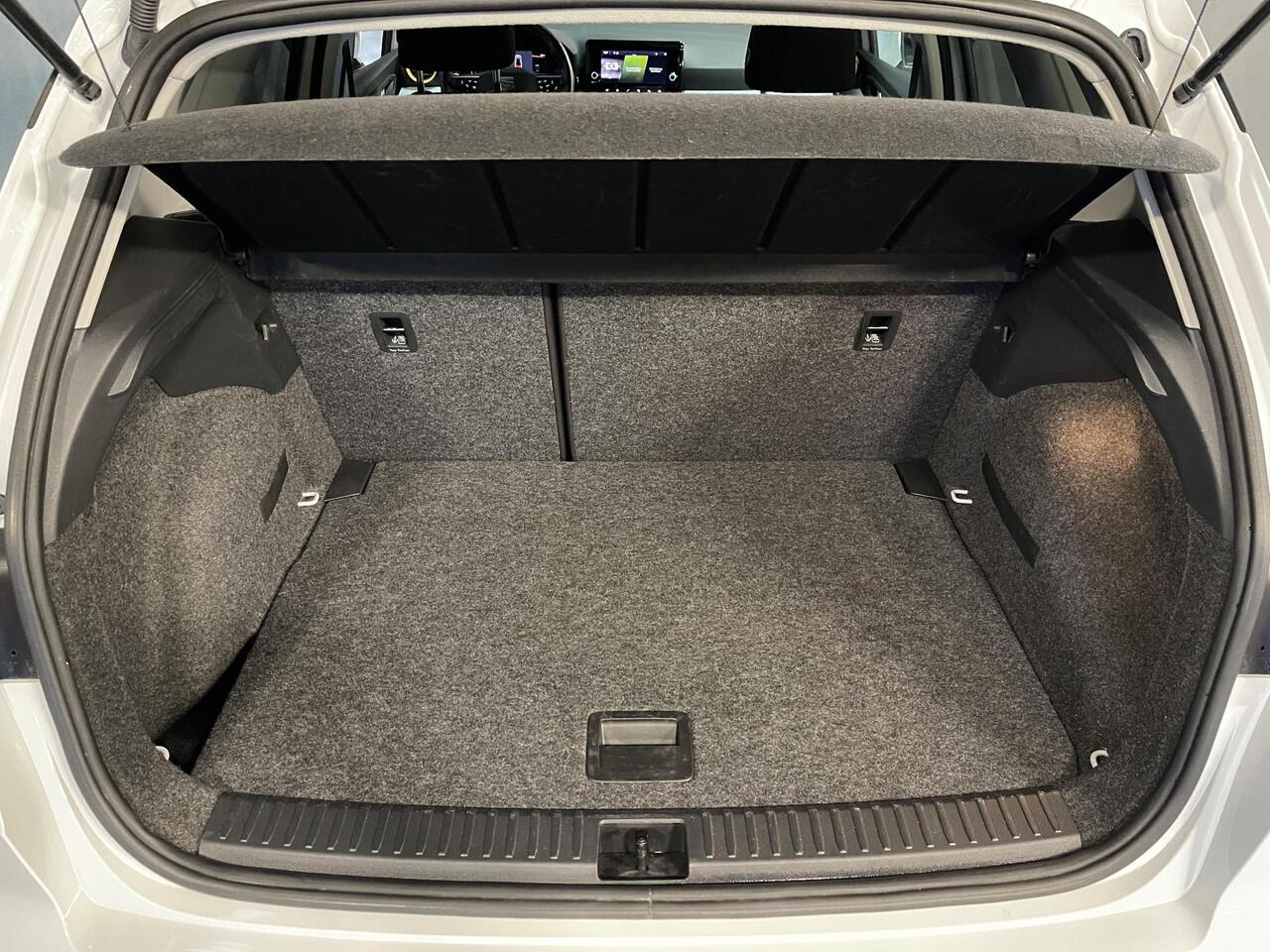 Seat Arona 1.0 TSI Style 16"/Apple Carplay & Android Auto/PDC/LED