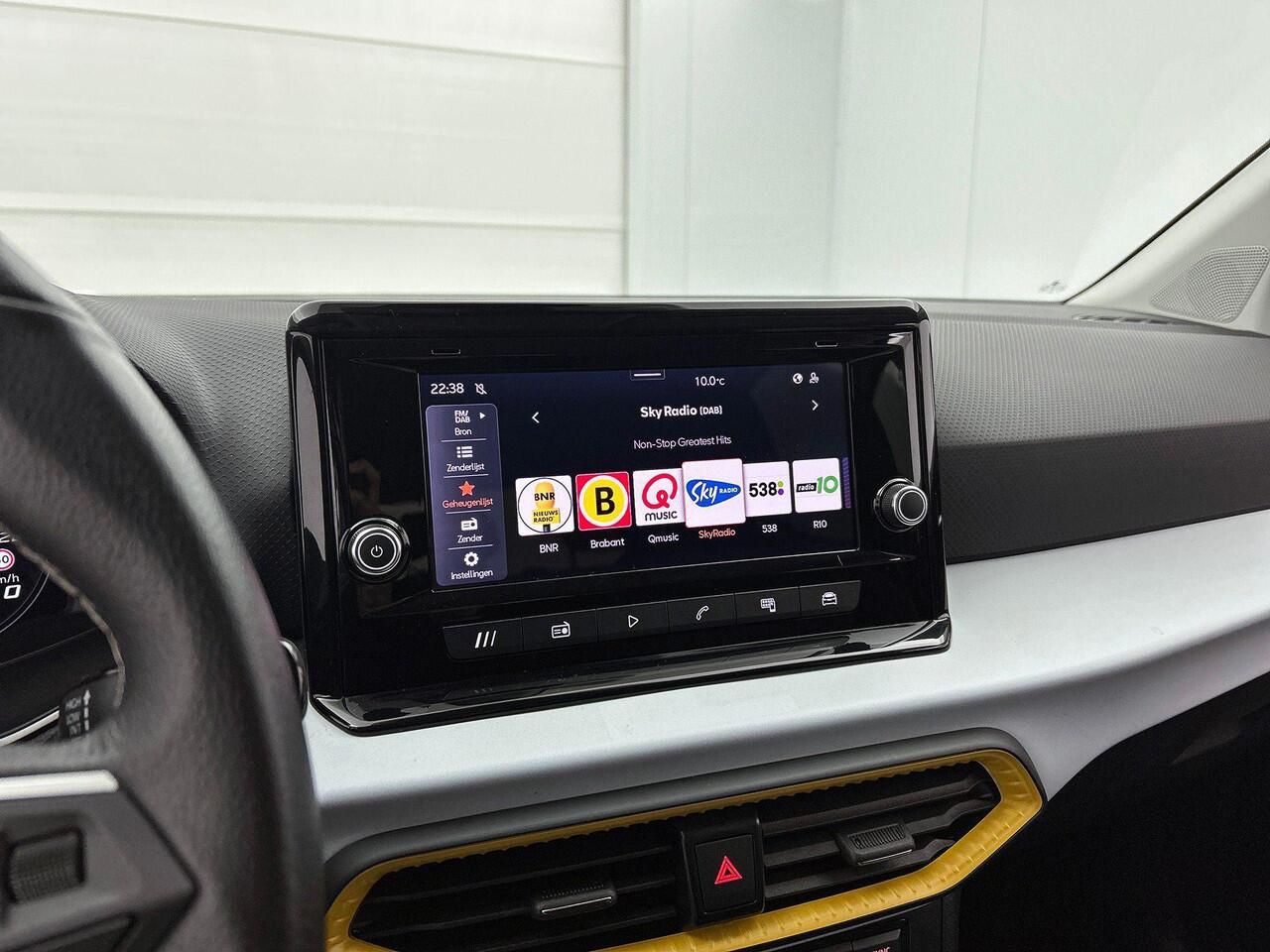 Seat Arona 1.0 EcoTSI Style Connect CARPLAY-NAV | CLIMA | PRIVACY-GLASS | 16"LMV