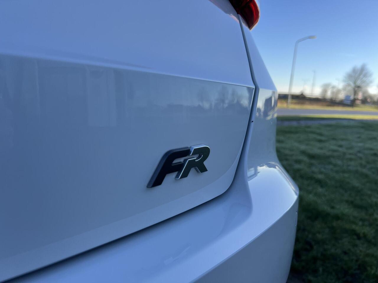 Seat Arona 1.0 TSI FR | LED | Adaptive cruise | Carplay | Climate control | Virtual cockpit