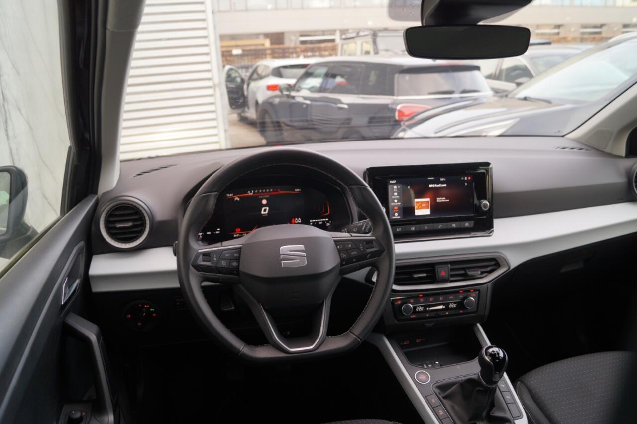 Seat Arona 1.0 TSI Style -NAVI-ECC-DIGI-CAM-PDC-